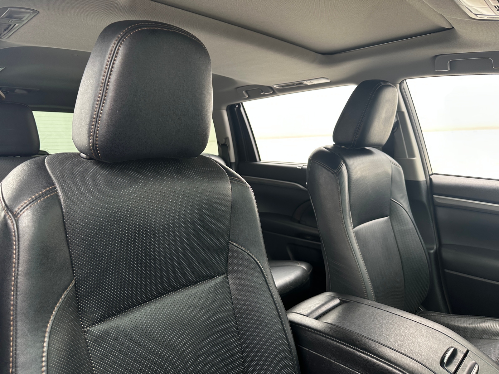 Thumbnail: 2017 Toyota Highlander - 2
