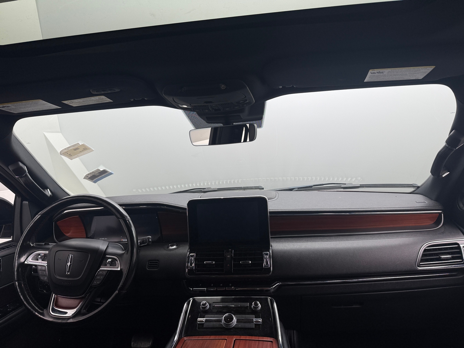Thumbnail: 2021 Lincoln Navigator L - 2