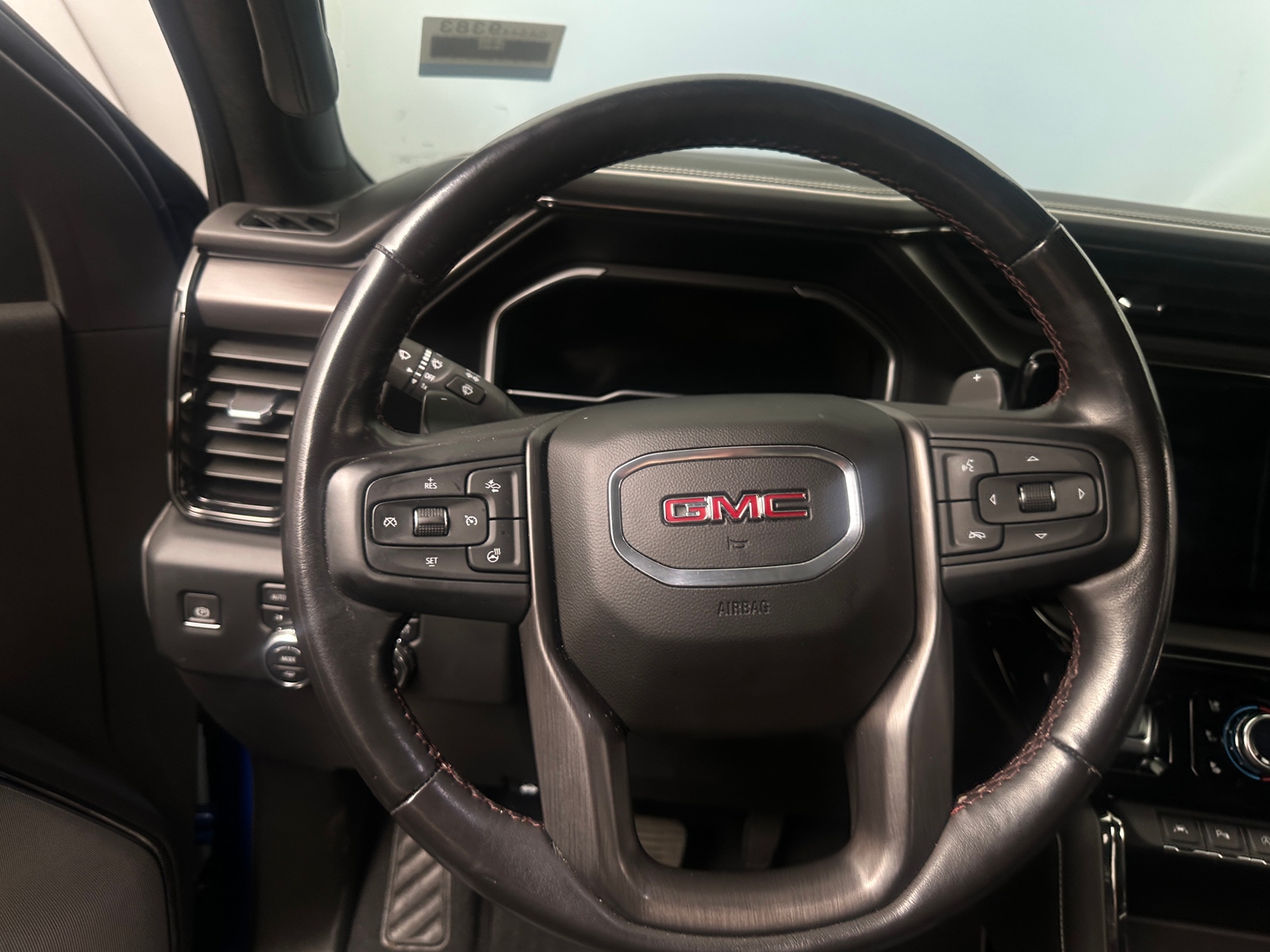 Thumbnail: 2023 GMC Sierra 1500 - 4