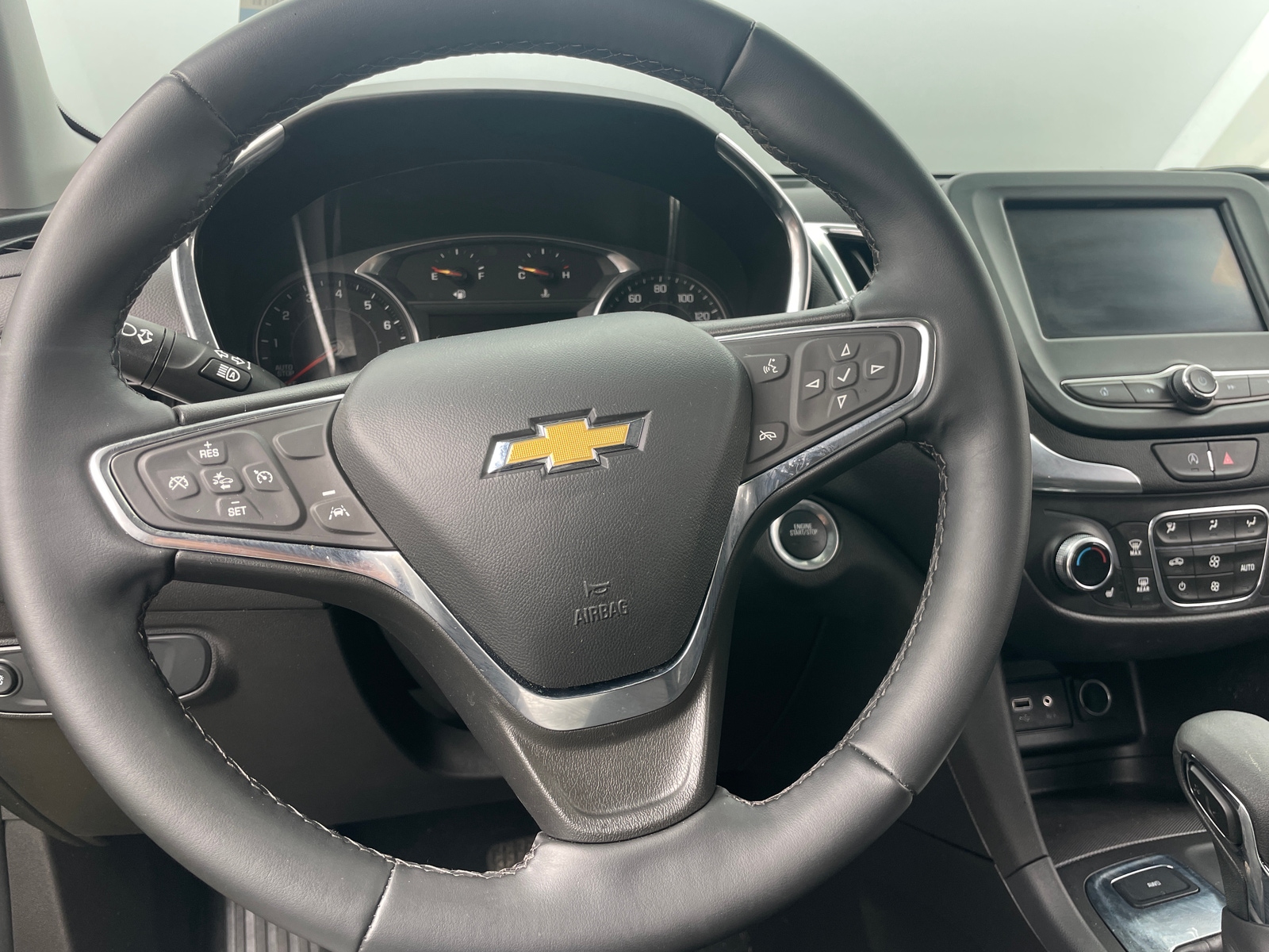 Thumbnail: 2024 Chevrolet Equinox - 5