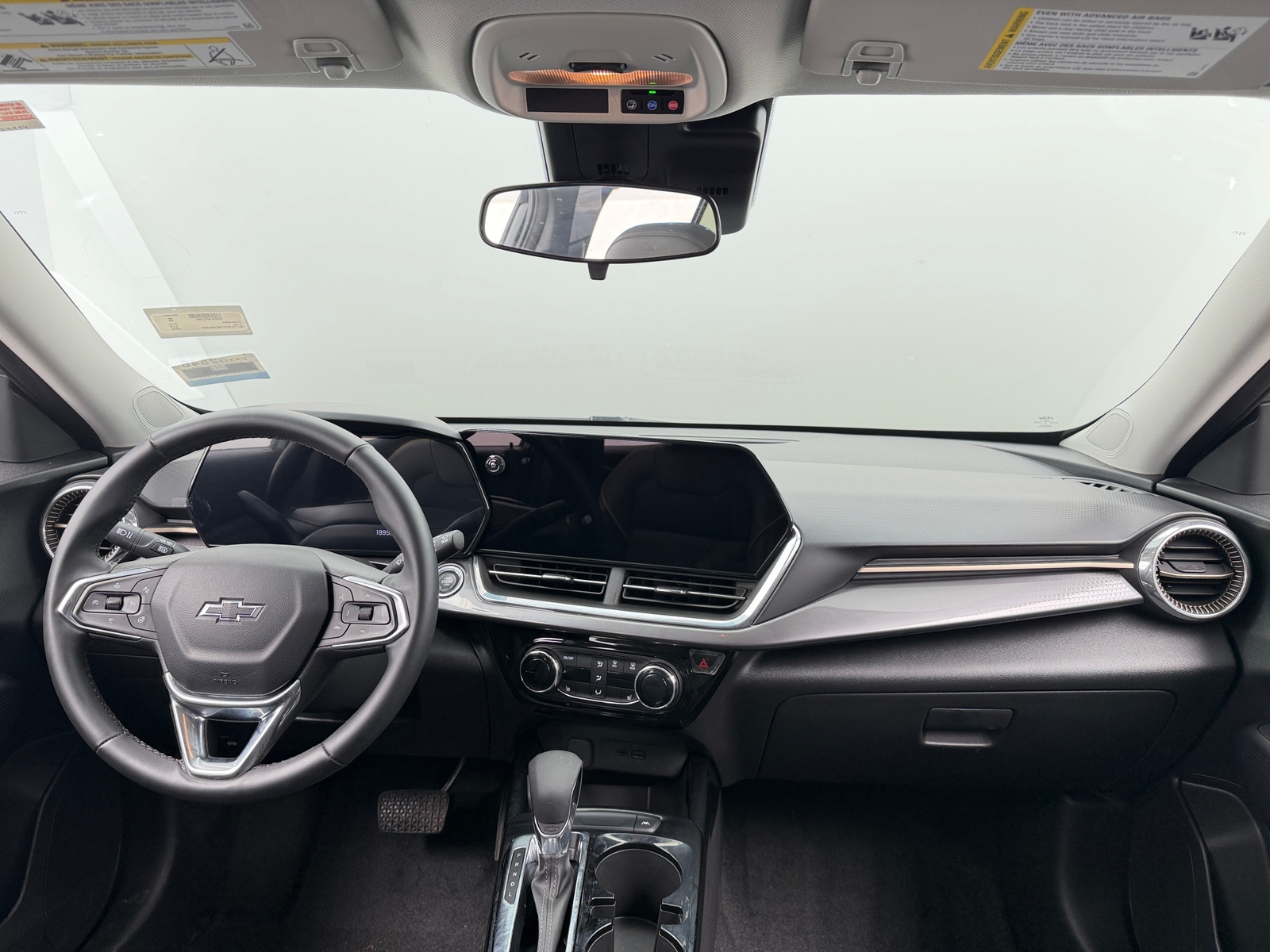 Thumbnail: 2025 Chevrolet Trax - 2