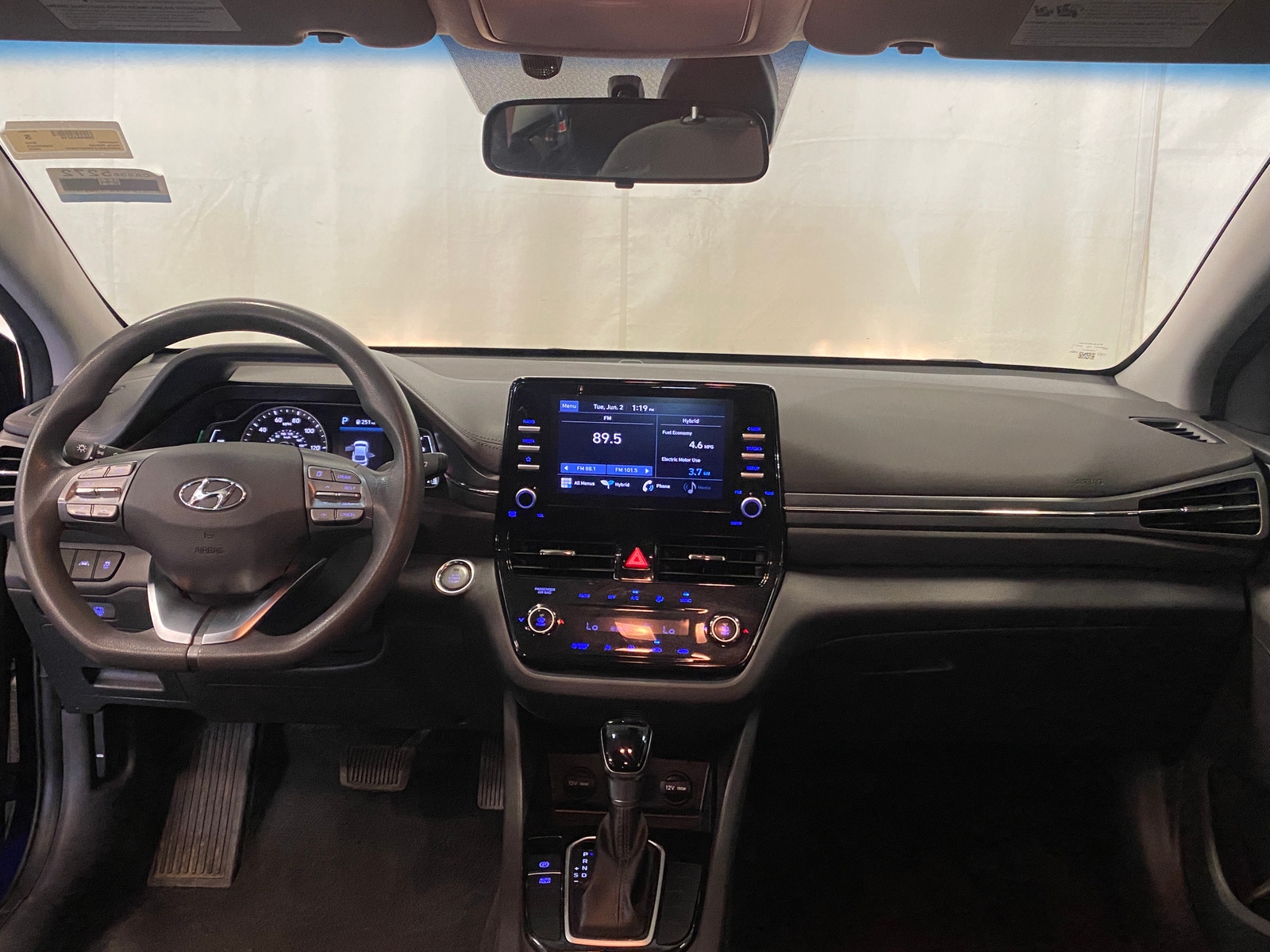 Thumbnail: 2022 Hyundai Ioniq - 3