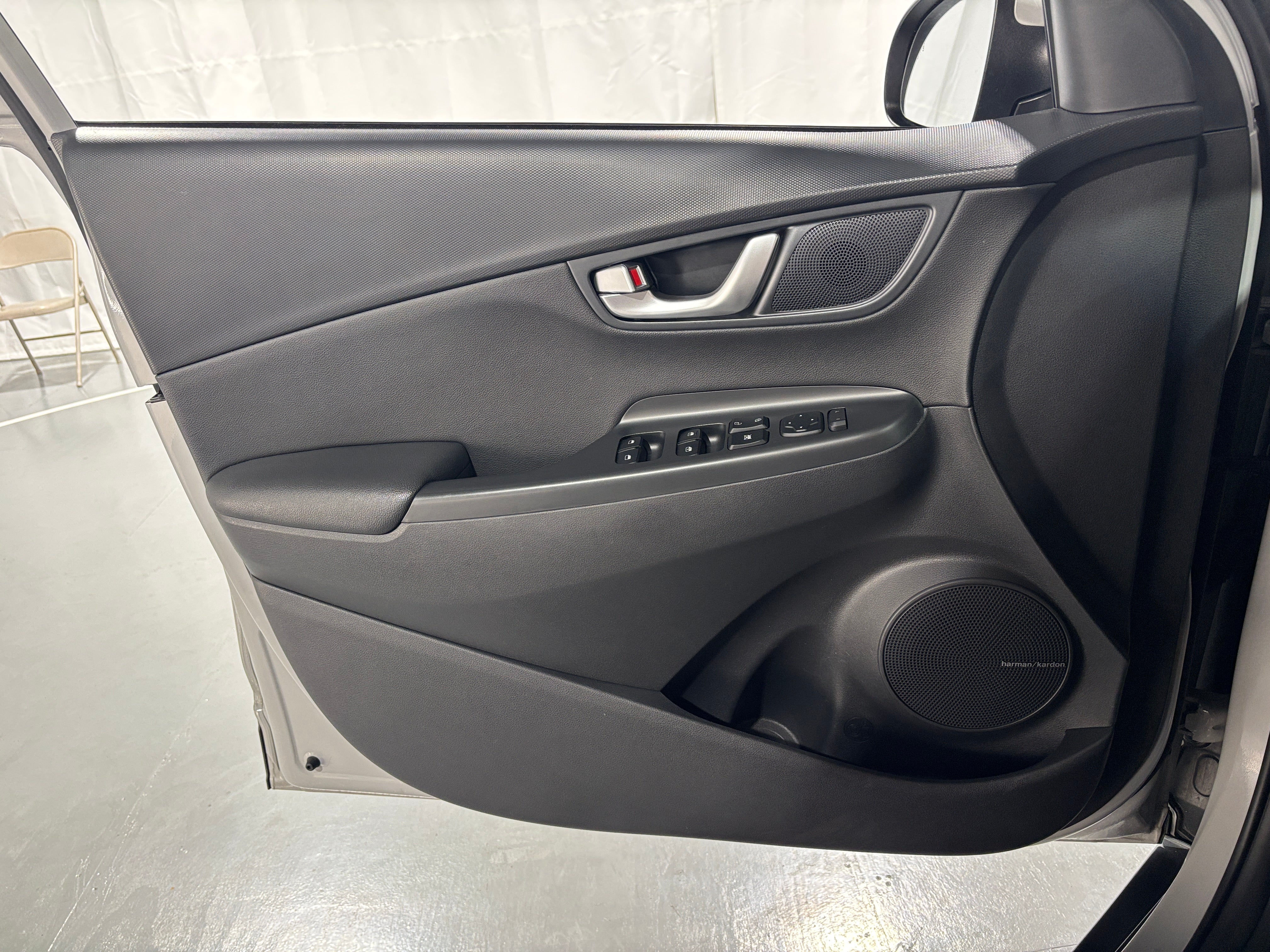 Used 2022 Hyundai Kona Limited with VIN KM8K5CA39NU793265 for sale in Auburn, WA