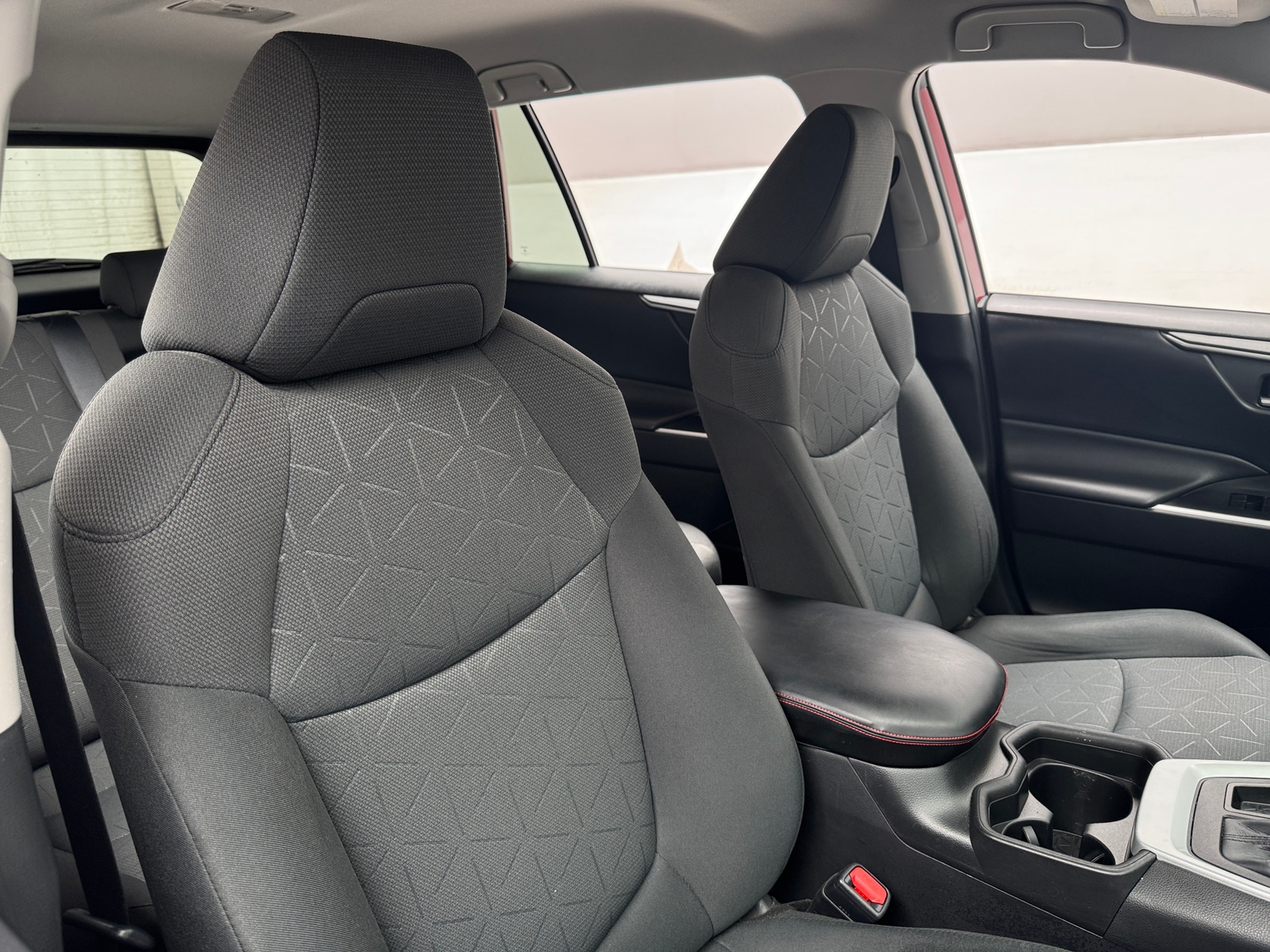 Thumbnail: 2021 Toyota RAV4 - 2