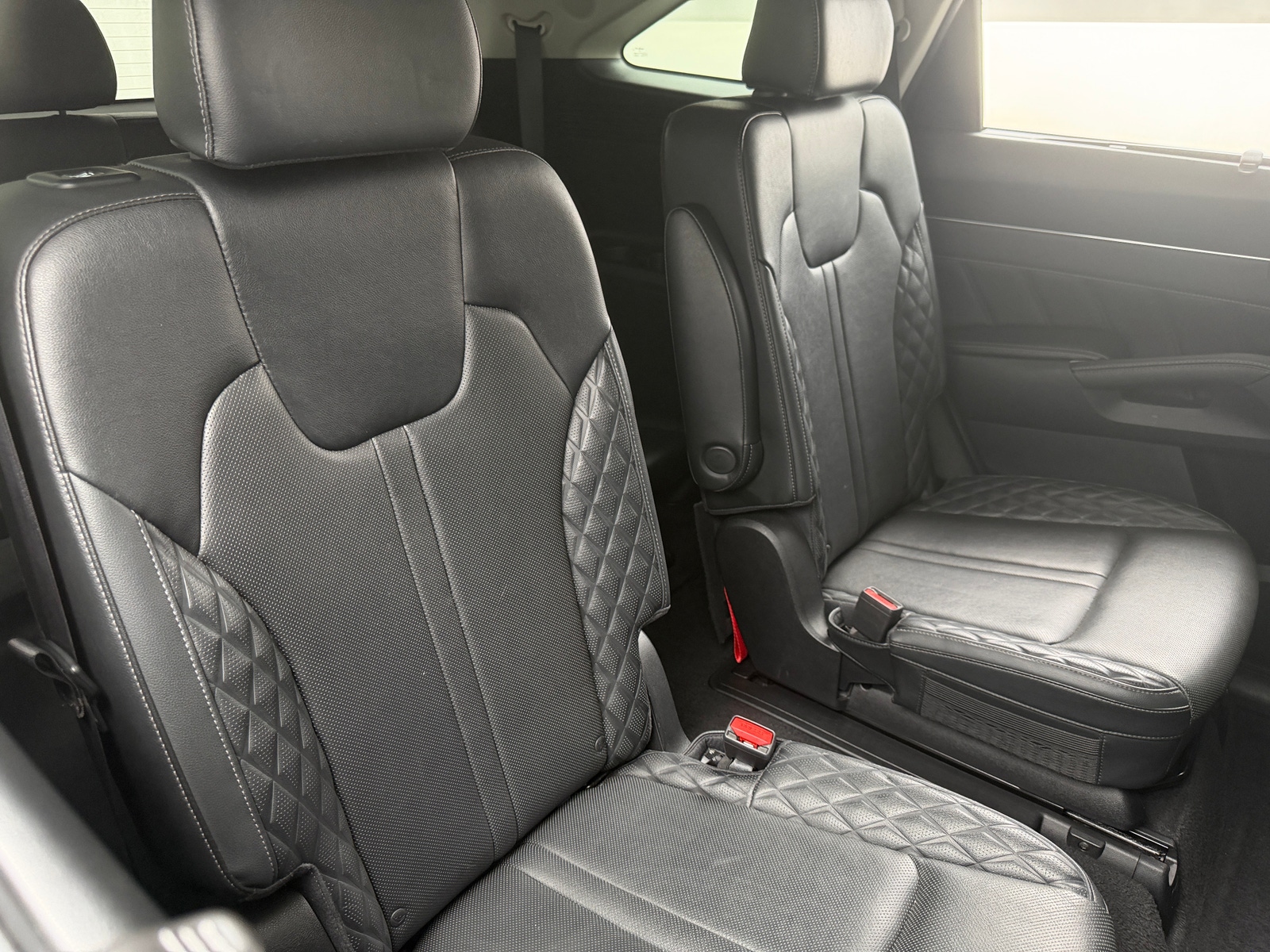 Thumbnail: 2023 Kia Sorento - 5