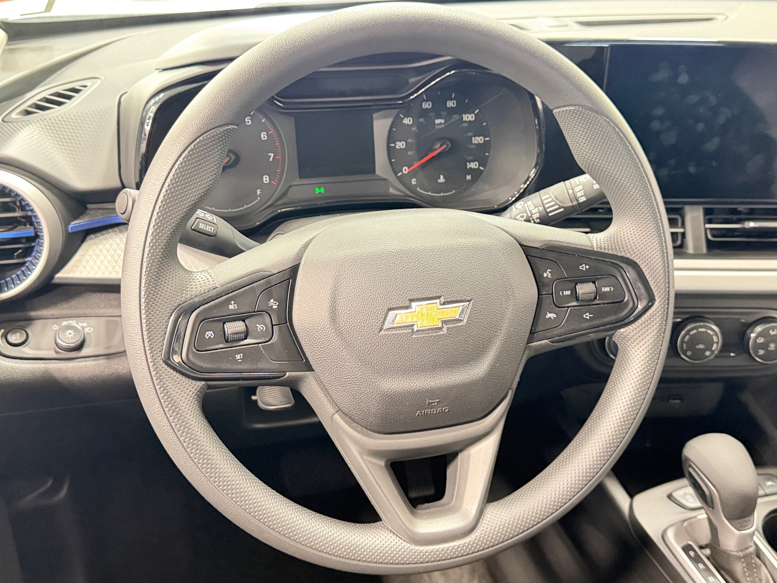 Thumbnail: 2026 Chevrolet Trax - 5