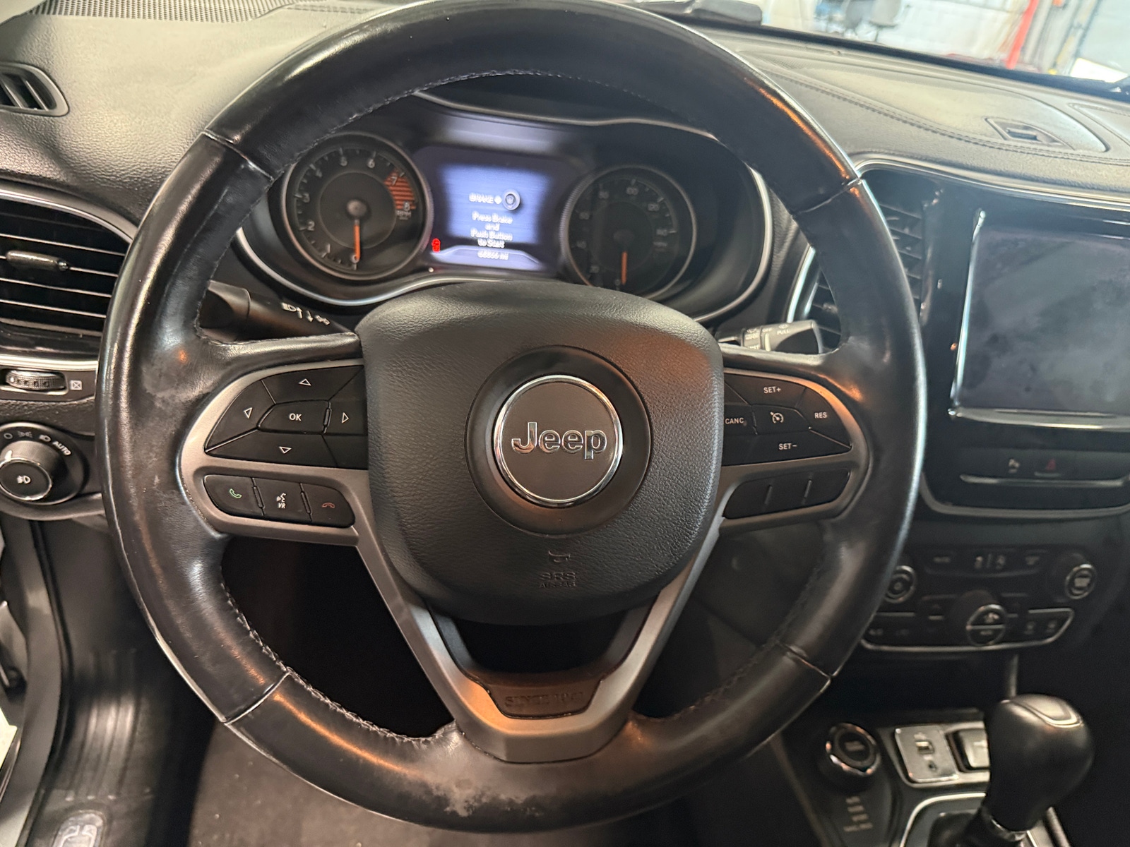 Thumbnail: 2019 Jeep Cherokee - 4