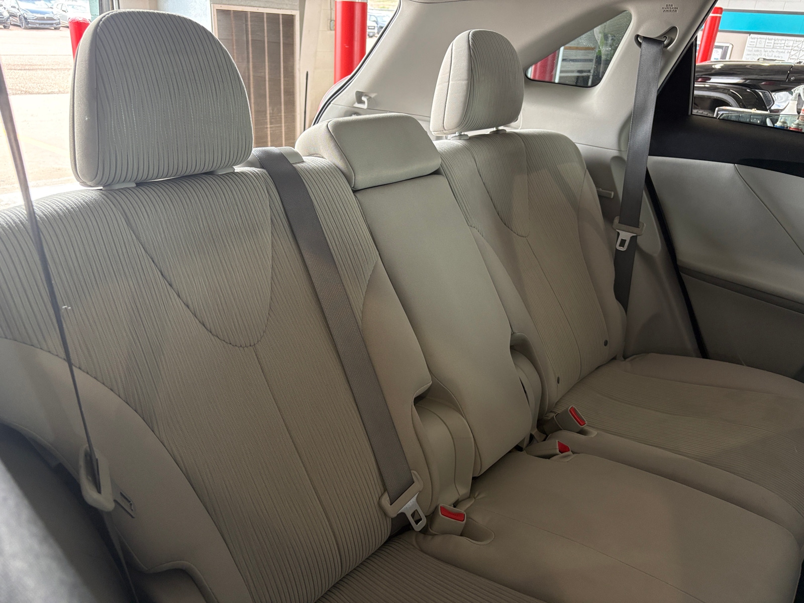 Thumbnail: 2011 Toyota Venza - 6