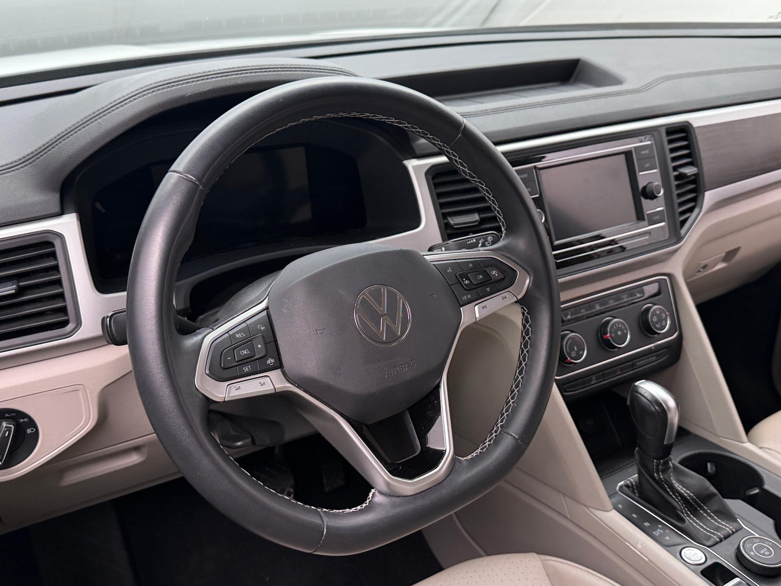 Thumbnail: 2023 Volkswagen Atlas - 5