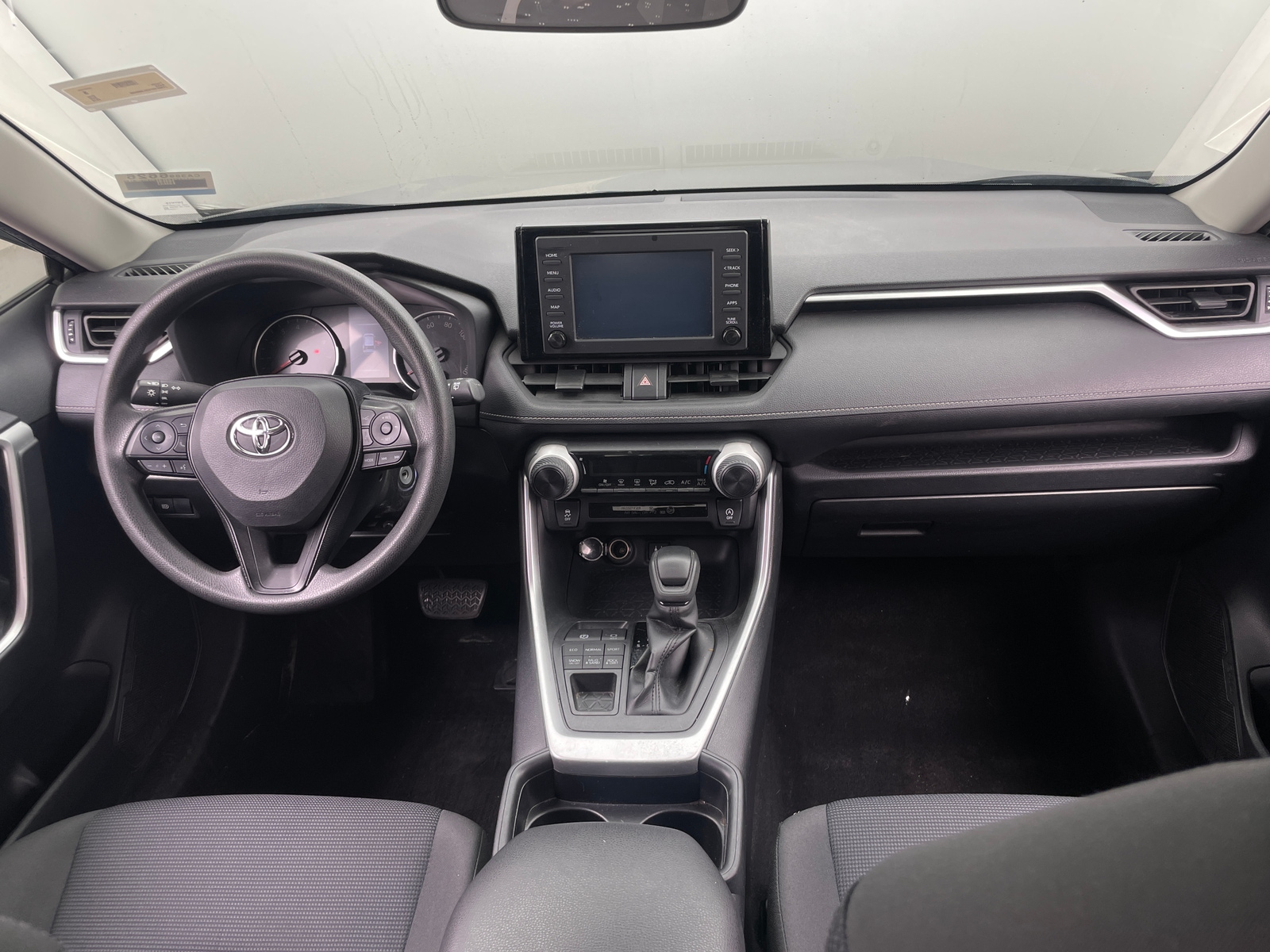 Thumbnail: 2019 Toyota RAV4 - 3