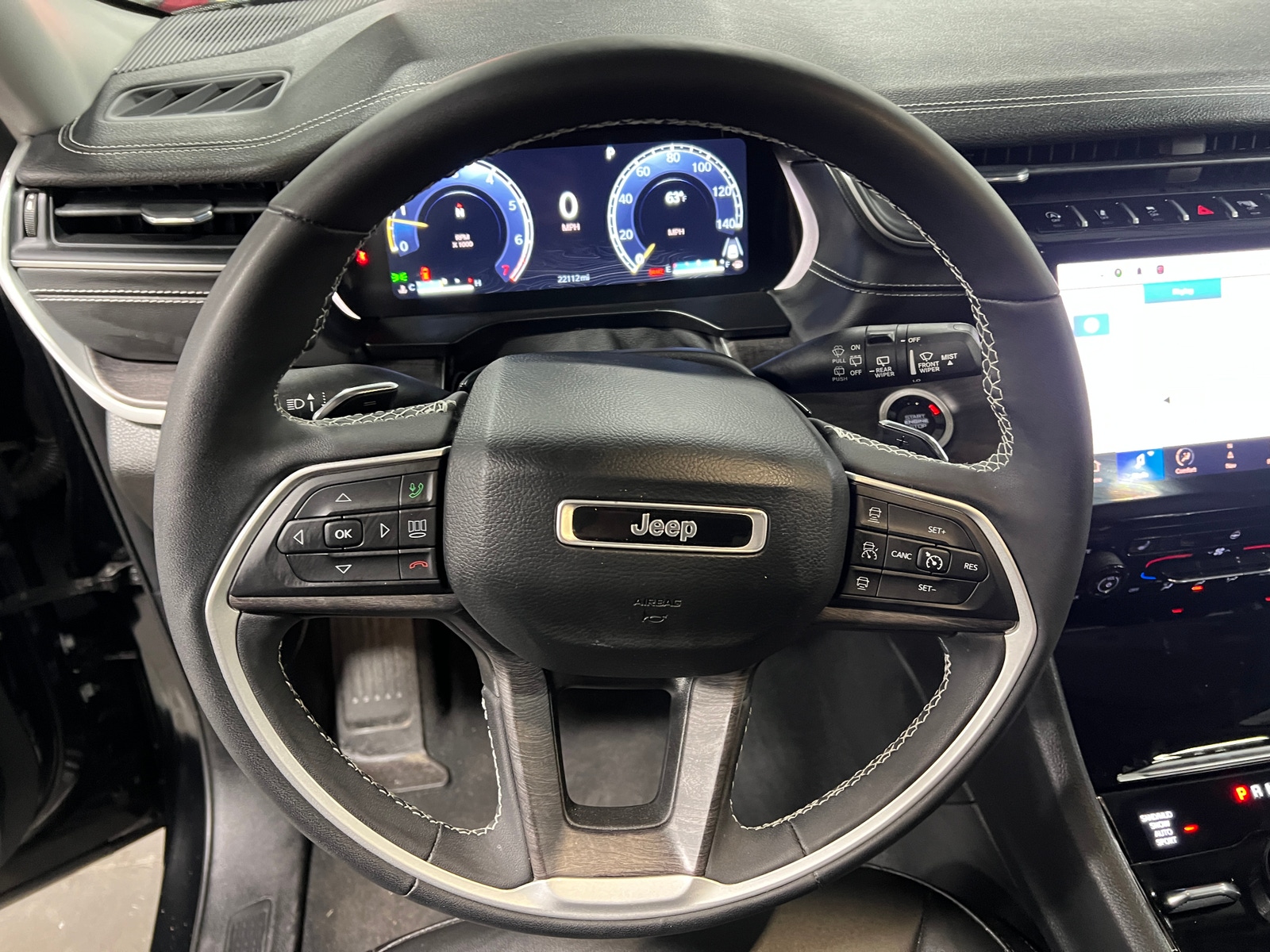 Thumbnail: 2023 Jeep Grand Cherokee - 4