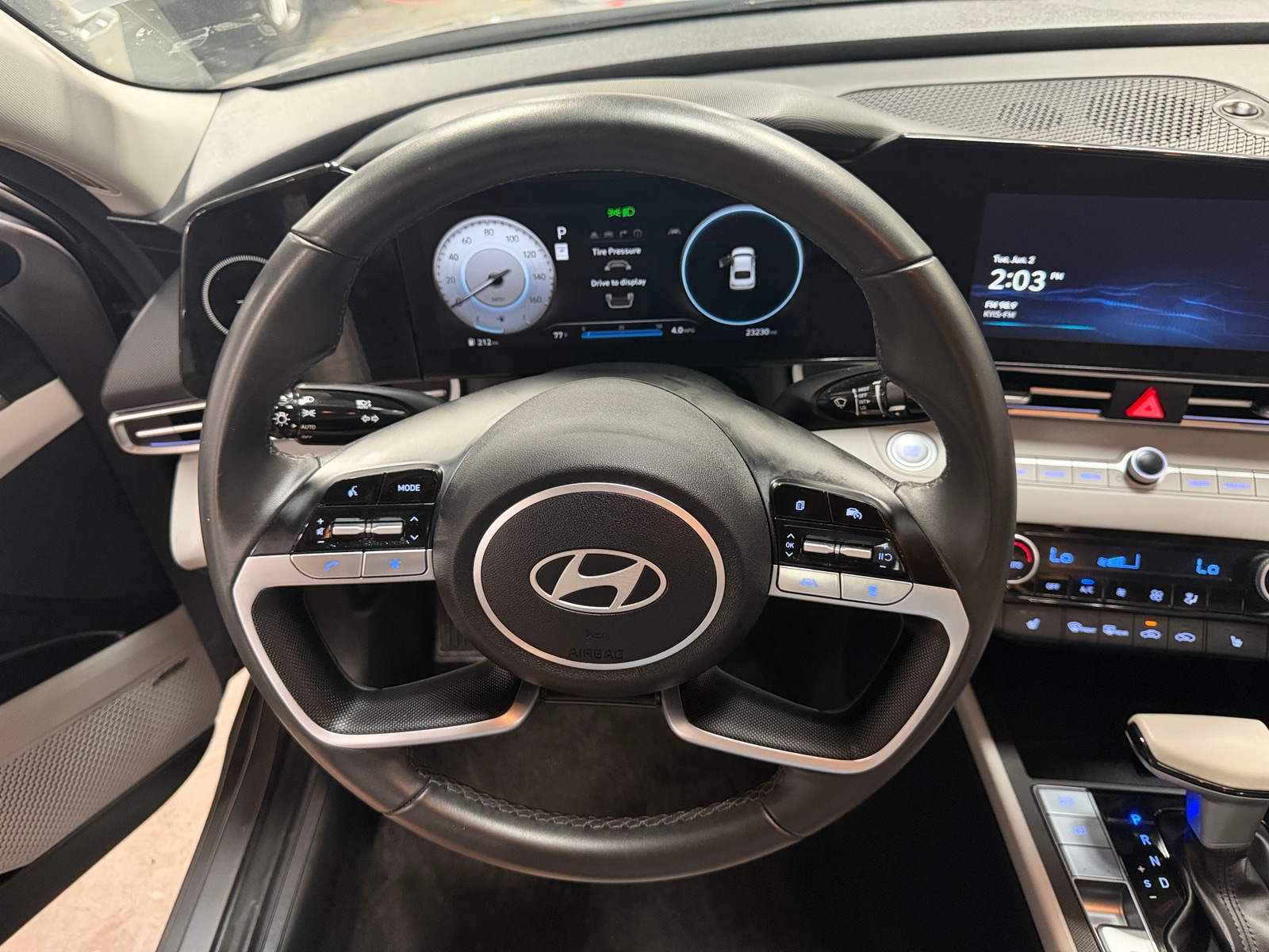 Thumbnail: 2025 Hyundai Elantra - 4