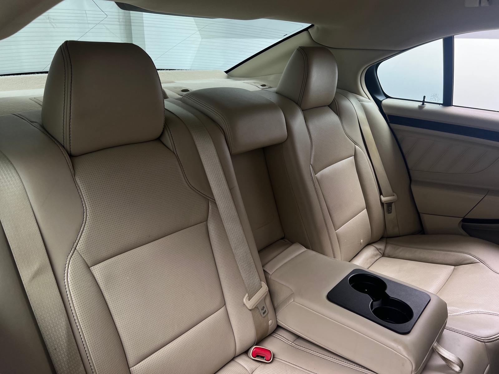 Thumbnail: 2013 Ford Taurus - 5