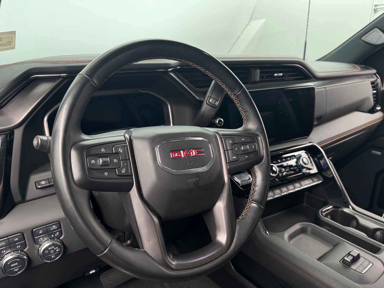 Thumbnail: 2024 GMC Sierra 2500 - 4