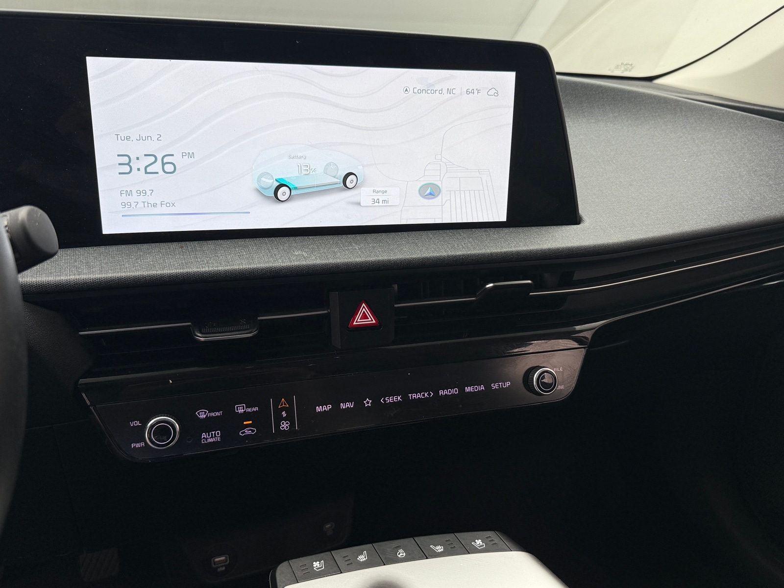 Thumbnail: 2022 Kia EV6 - 3