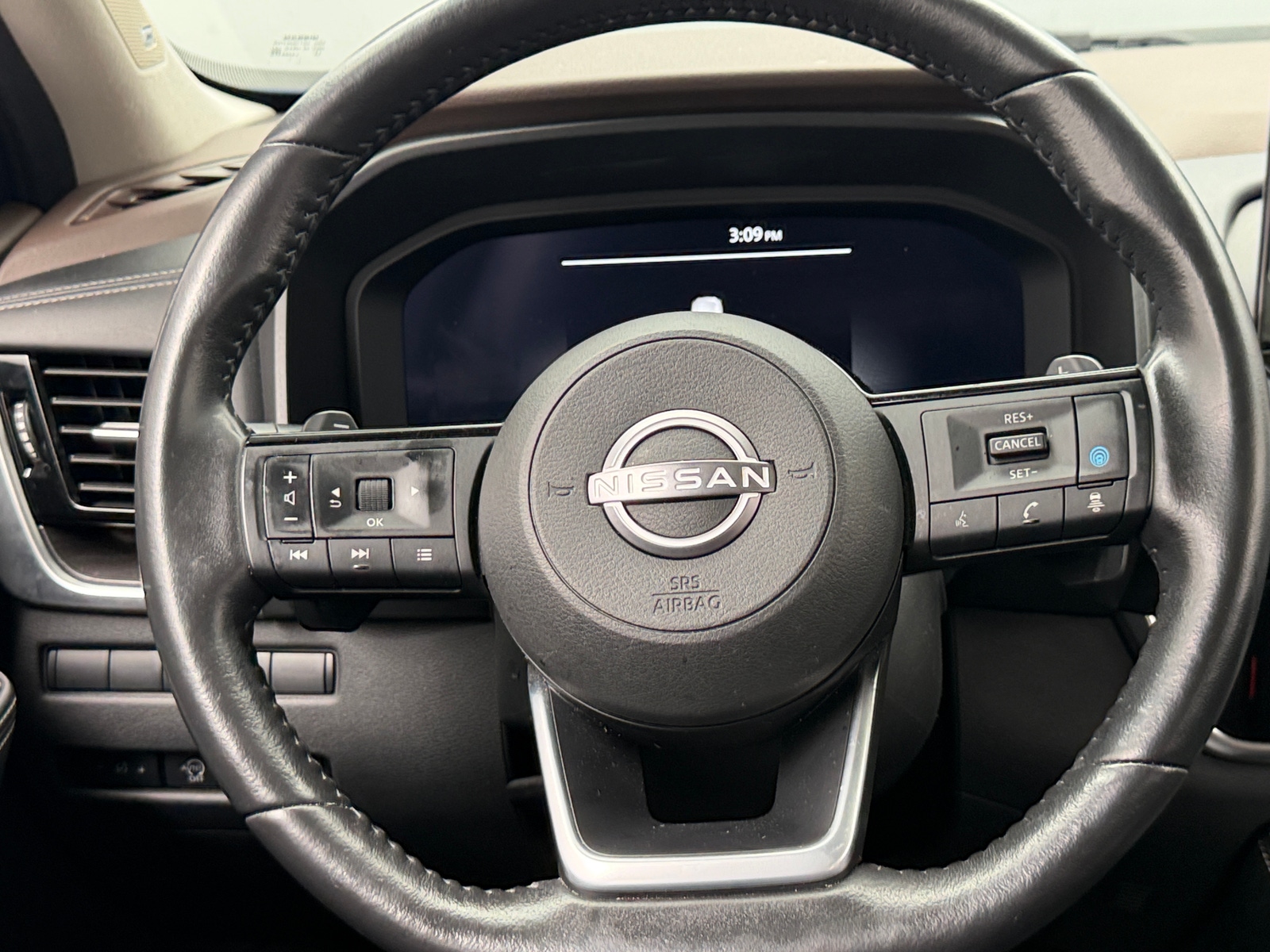 Thumbnail: 2023 Nissan Rogue - 4