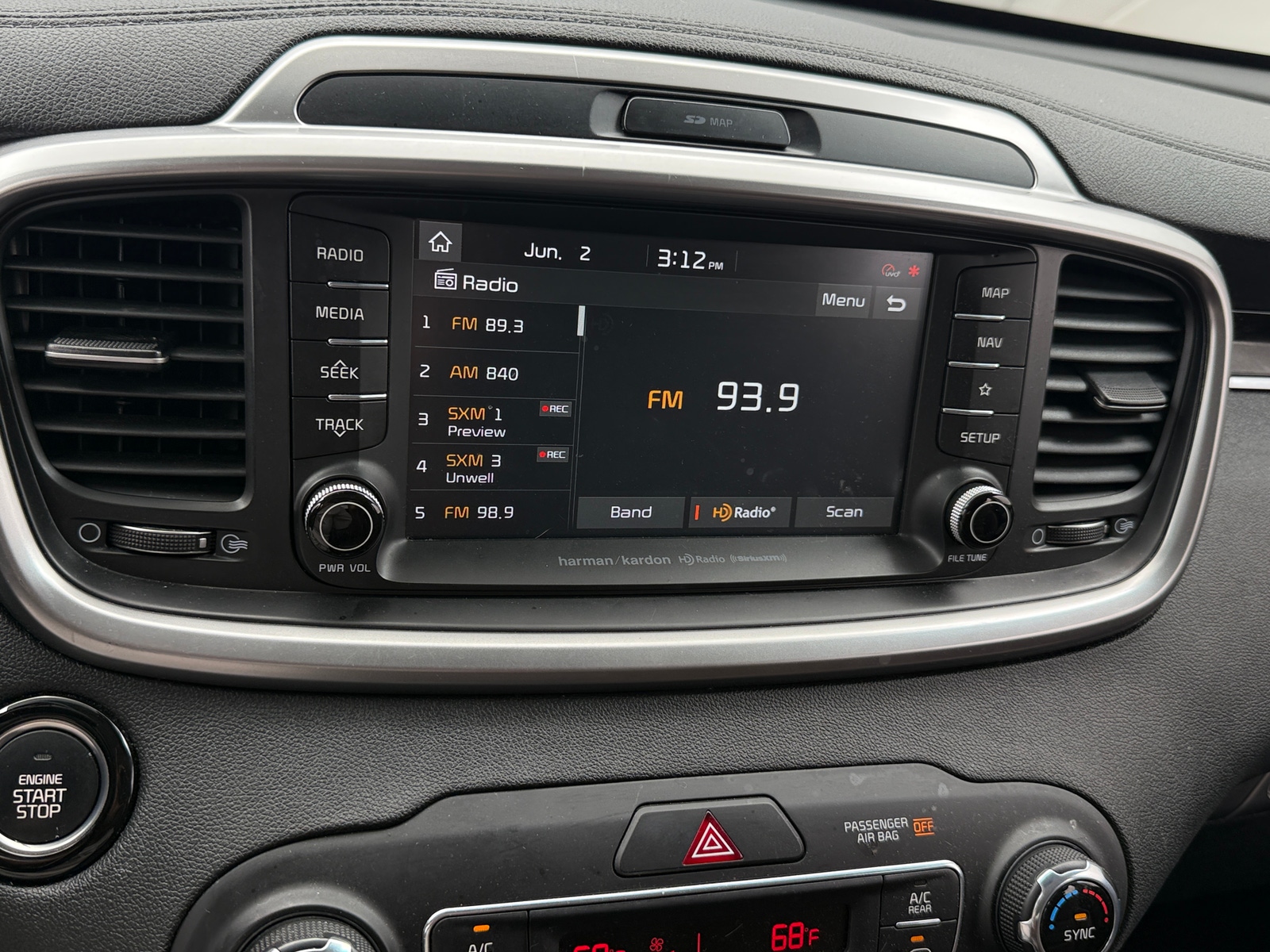 Thumbnail: 2020 Kia Sorento - 3