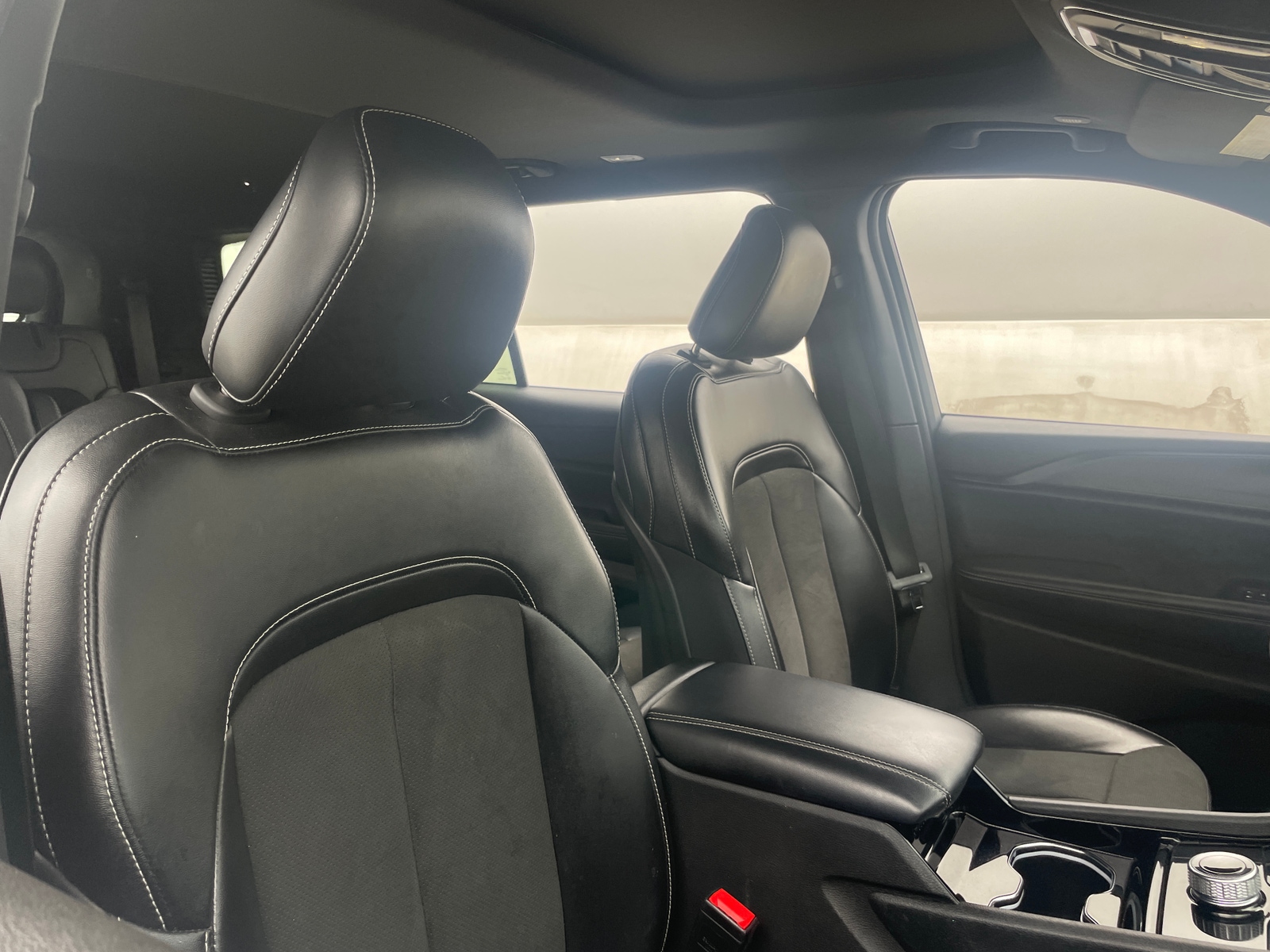 Thumbnail: 2023 Jeep Grand Cherokee L - 2