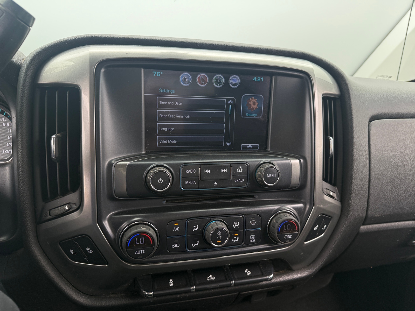 Thumbnail: 2018 Chevrolet Silverado 1500 - 4