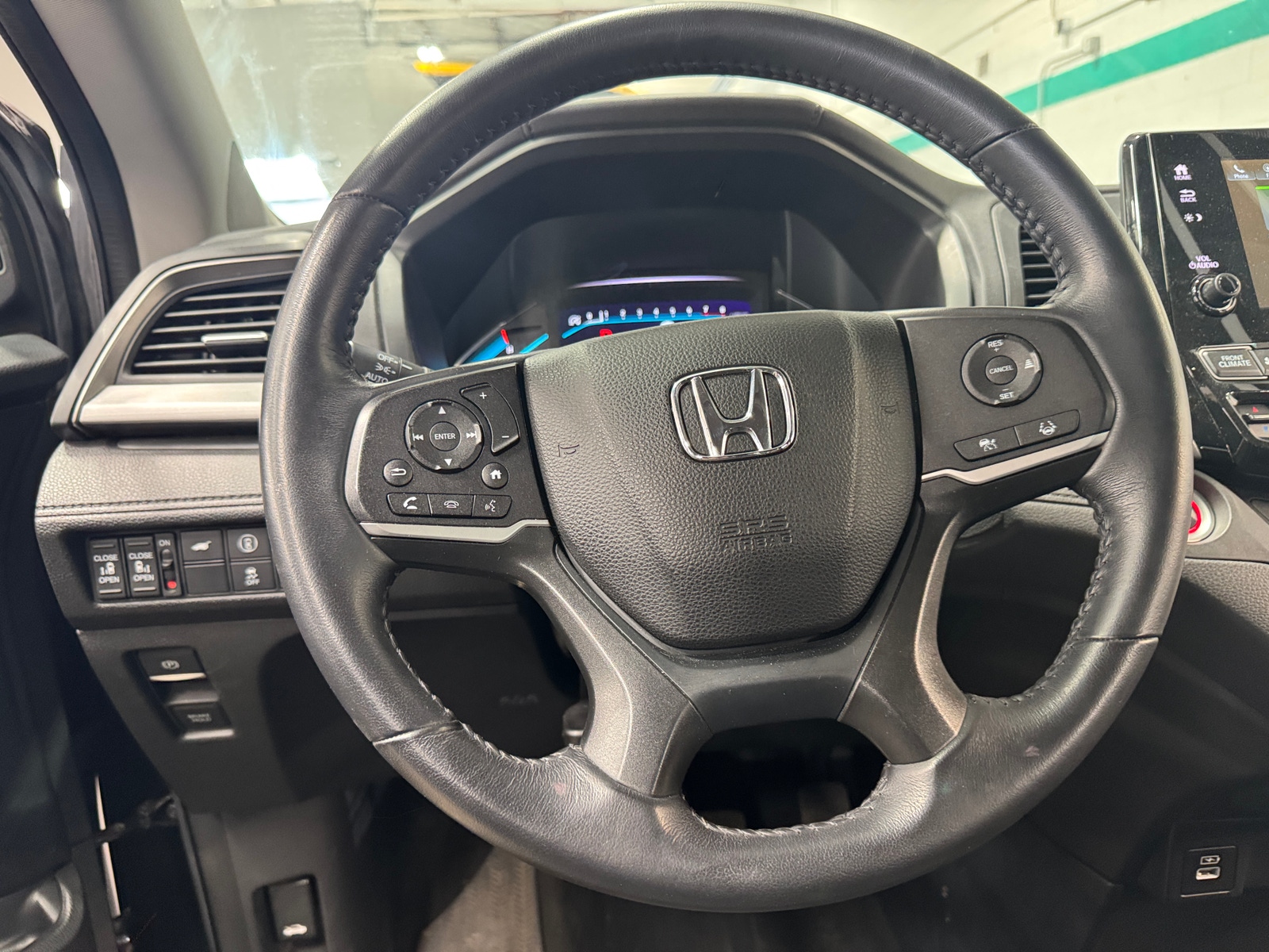 Thumbnail: 2023 Honda Odyssey - 4