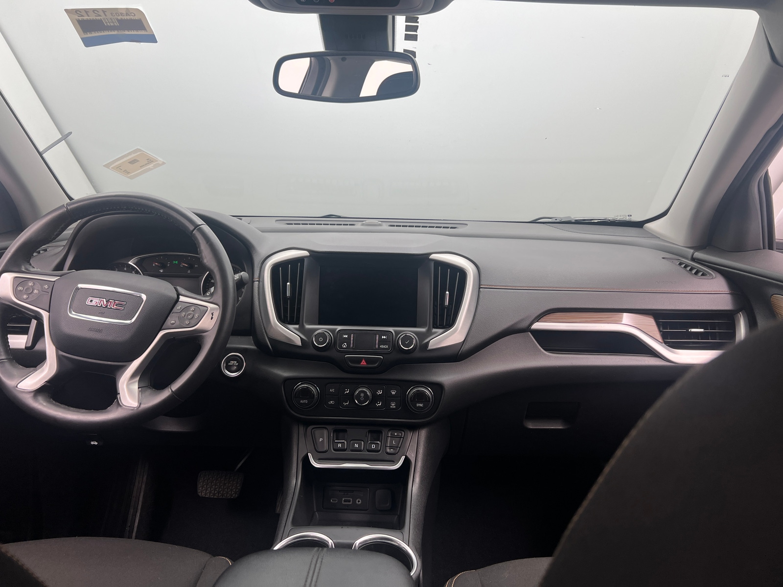 Thumbnail: 2020 GMC Terrain - 3