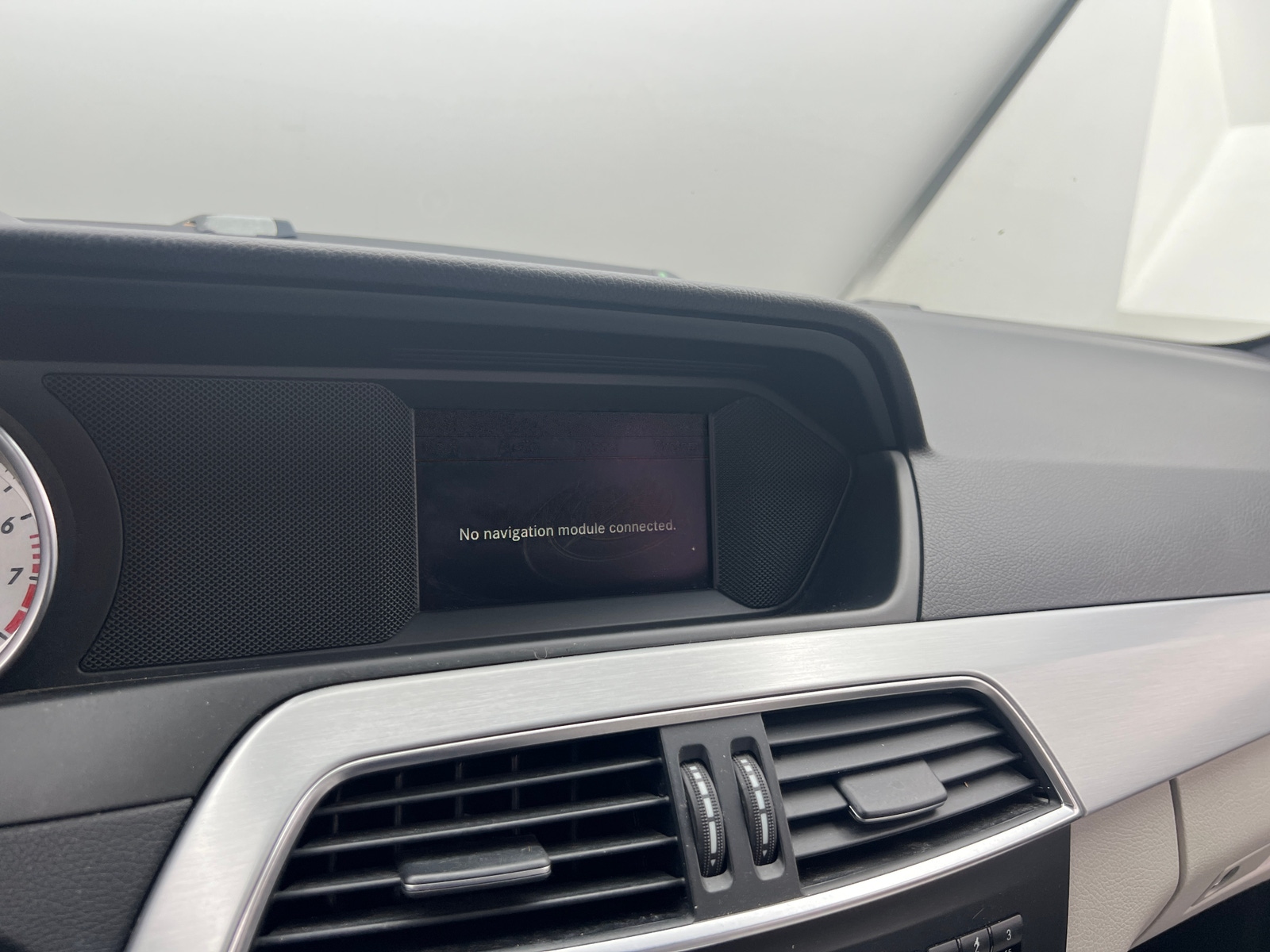 Thumbnail: 2014 Mercedes-Benz C-Class - 3