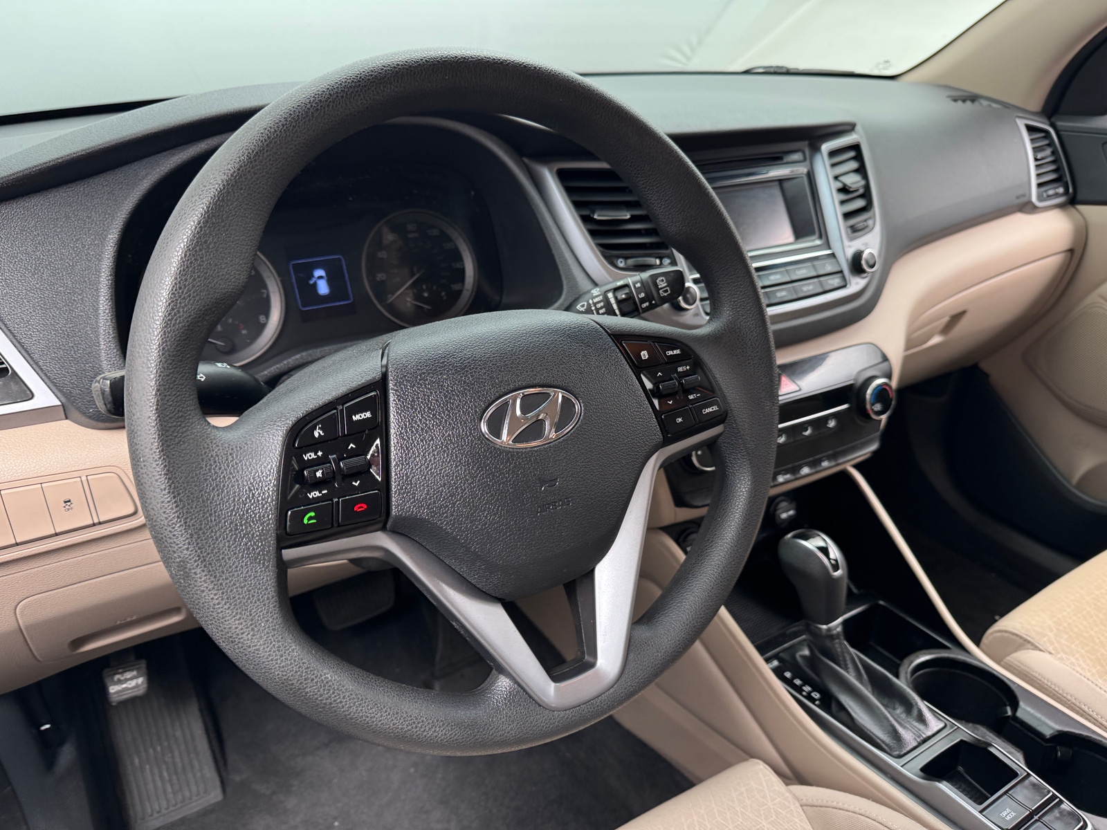 Thumbnail: 2016 Hyundai Tucson - 5
