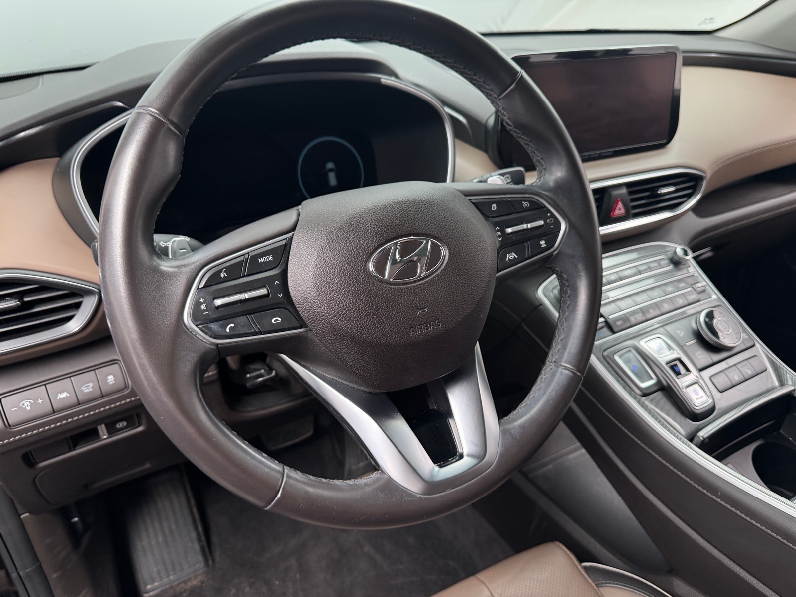 Thumbnail: 2022 Hyundai Santa Fe - 4