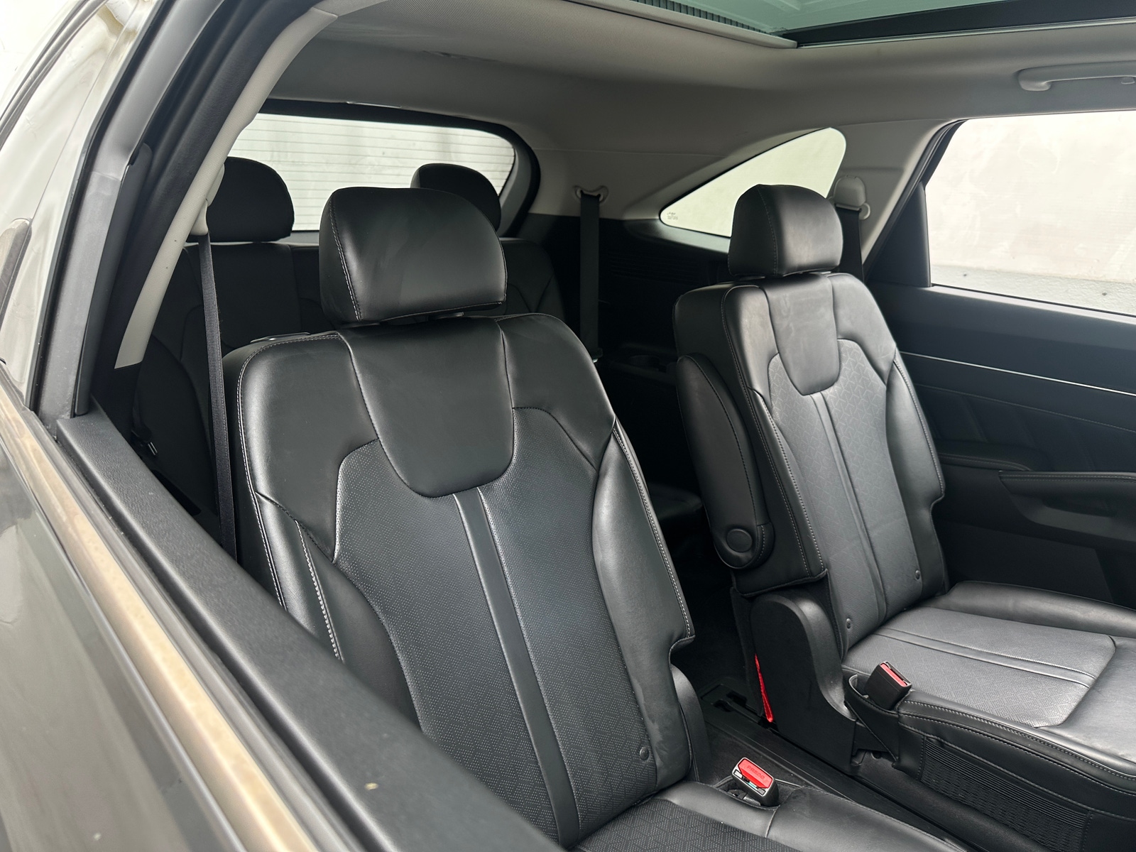 Thumbnail: 2022 Kia Sorento - 5