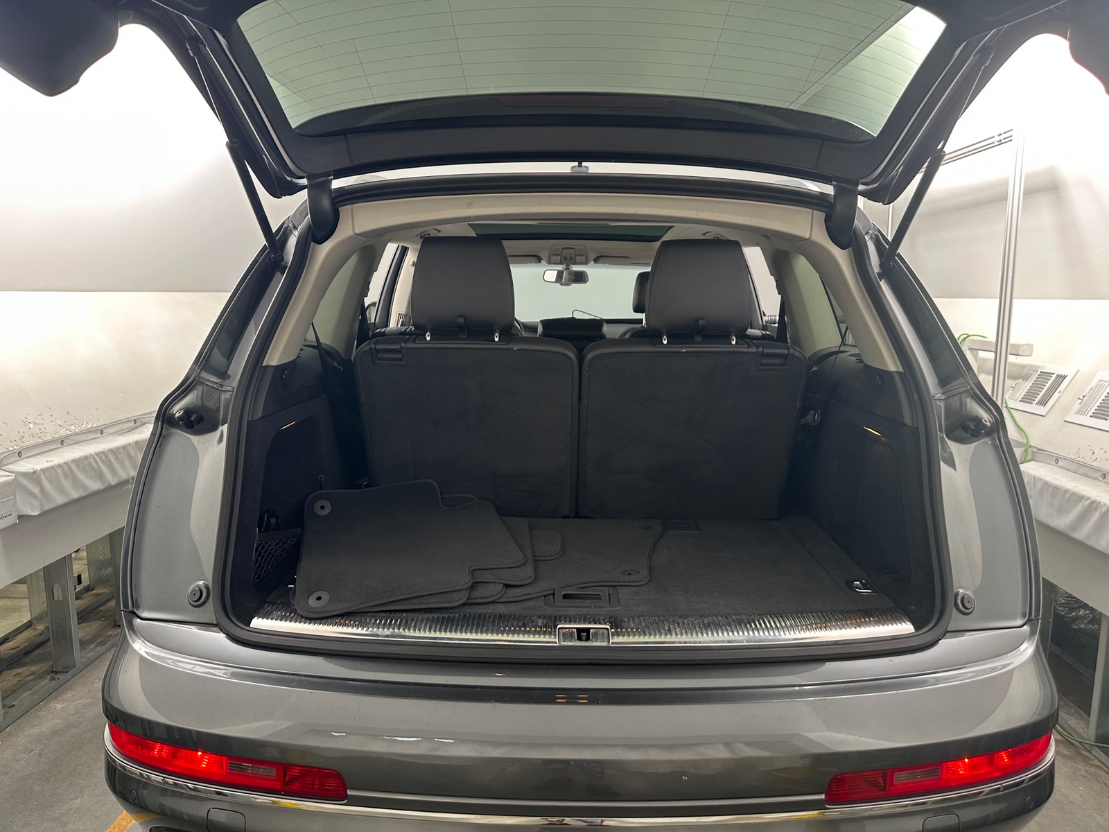 Thumbnail: 2015 Audi Q7 - 6