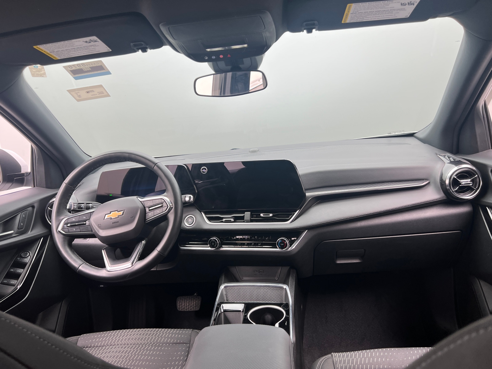 Thumbnail: 2025 Chevrolet Equinox - 3