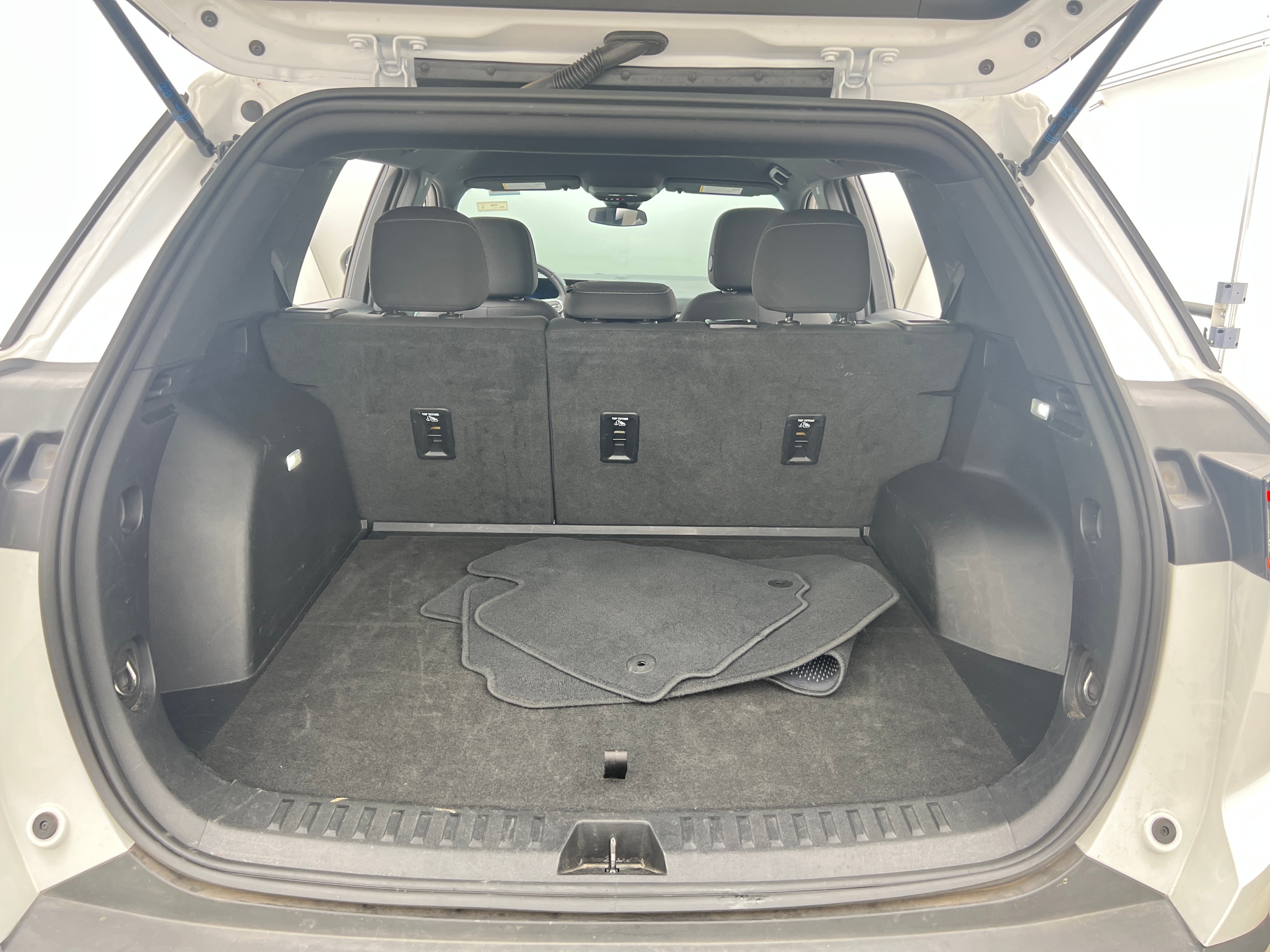 2025 Chevrolet Equinox LT - Photo 6