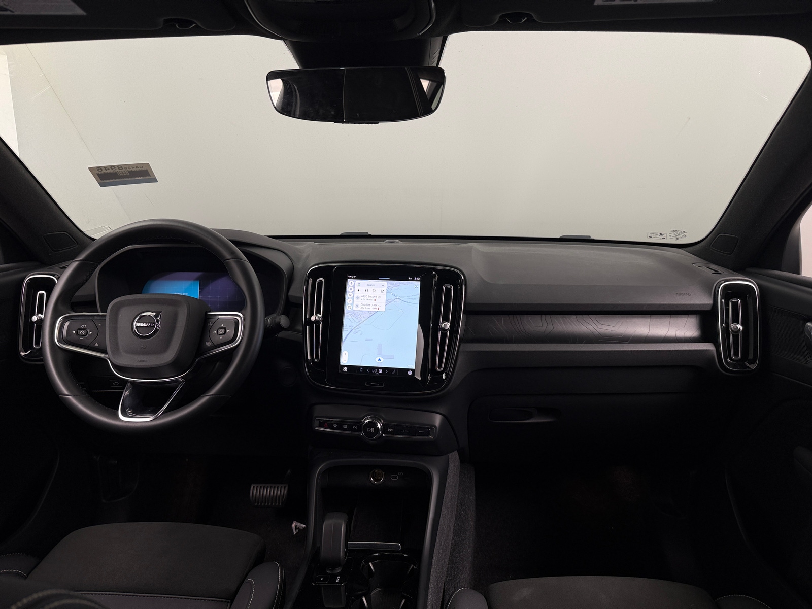 Thumbnail: 2023 Volvo C40 - 2