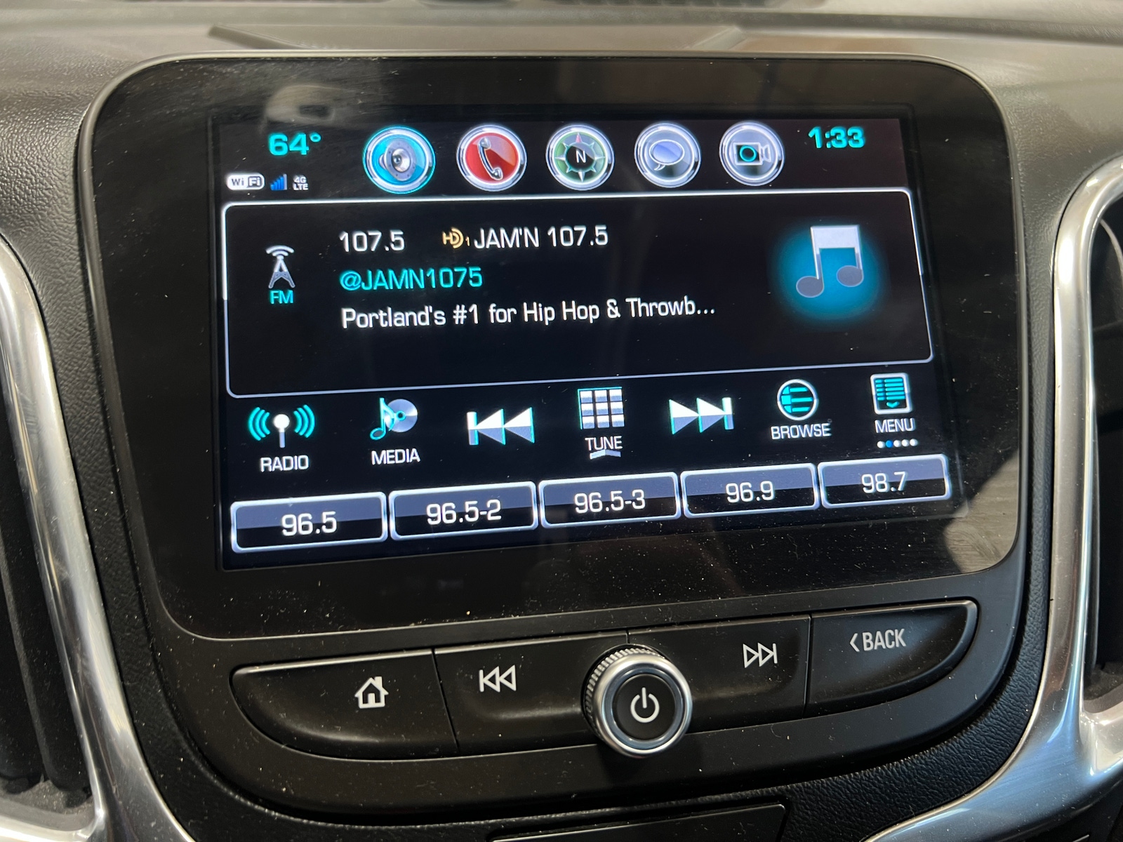 Thumbnail: 2018 Chevrolet Equinox - 3