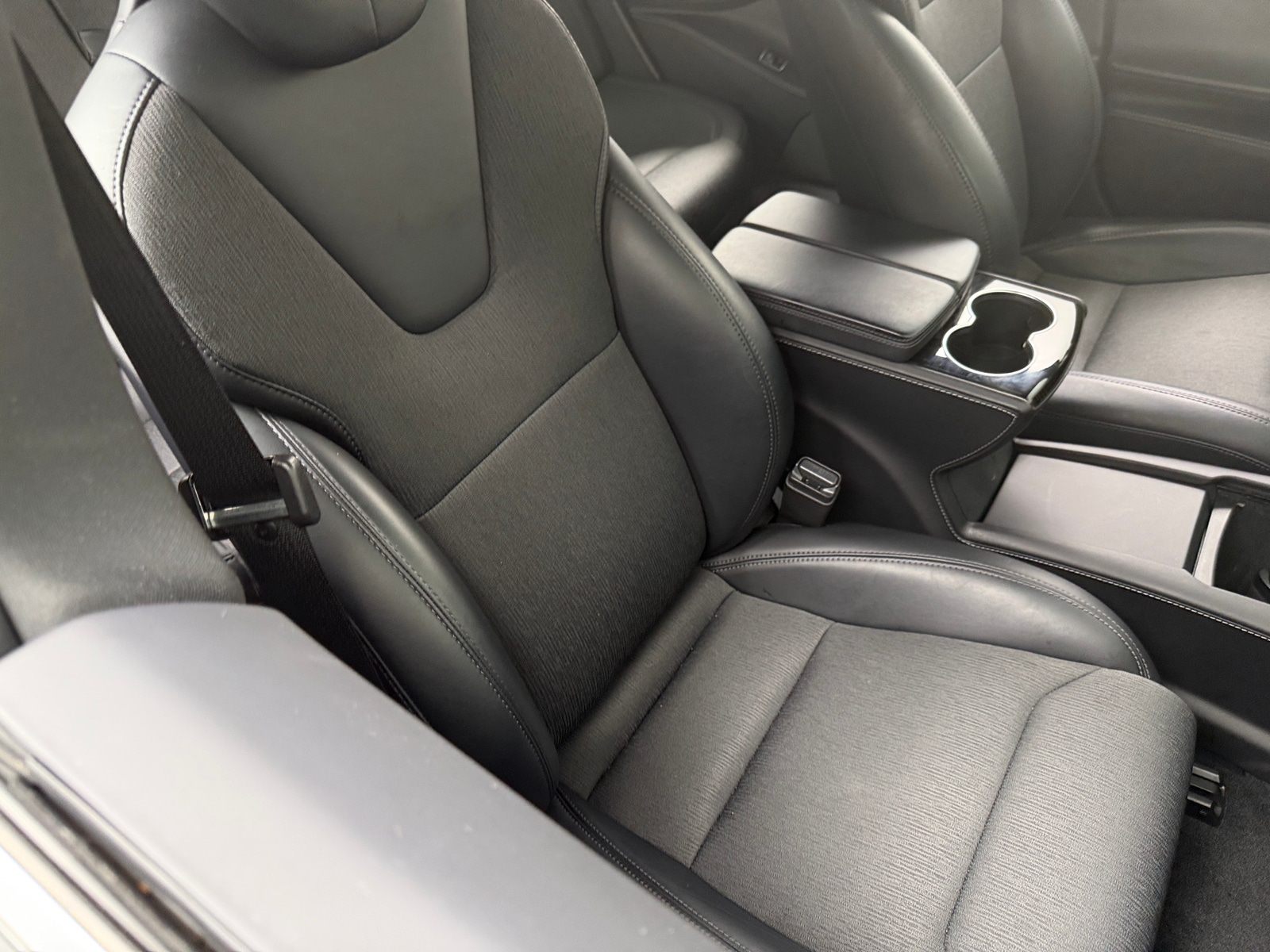 Thumbnail: 2017 Tesla Model S - 2