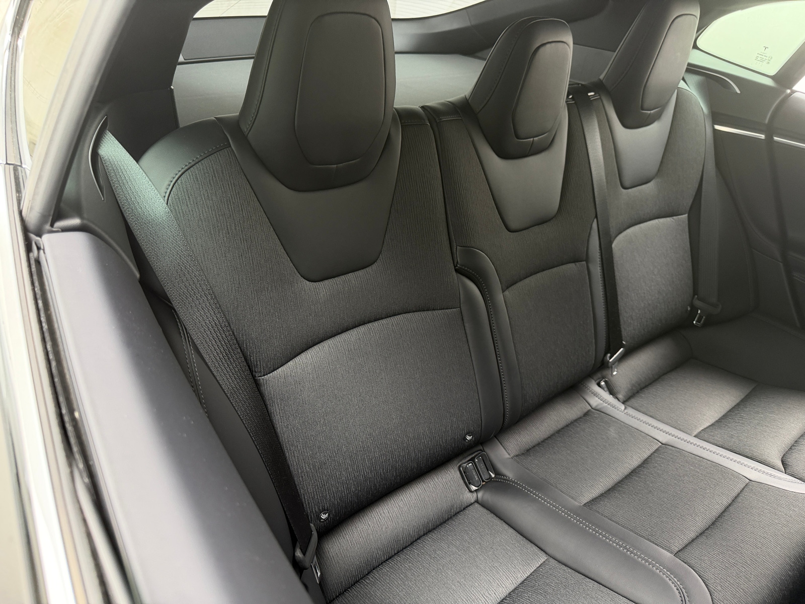Thumbnail: 2017 Tesla Model S - 6
