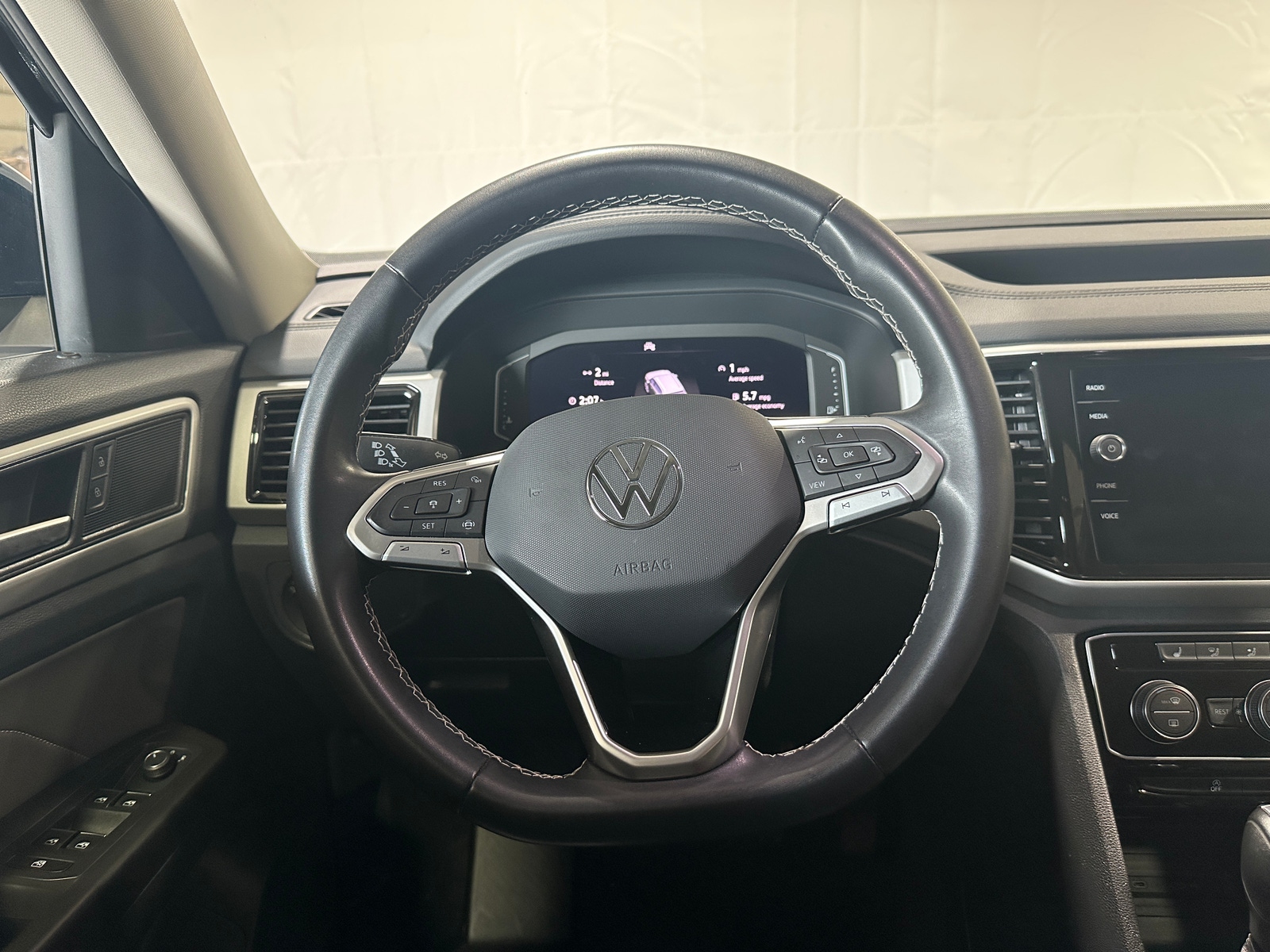 Thumbnail: 2022 Volkswagen Atlas - 5