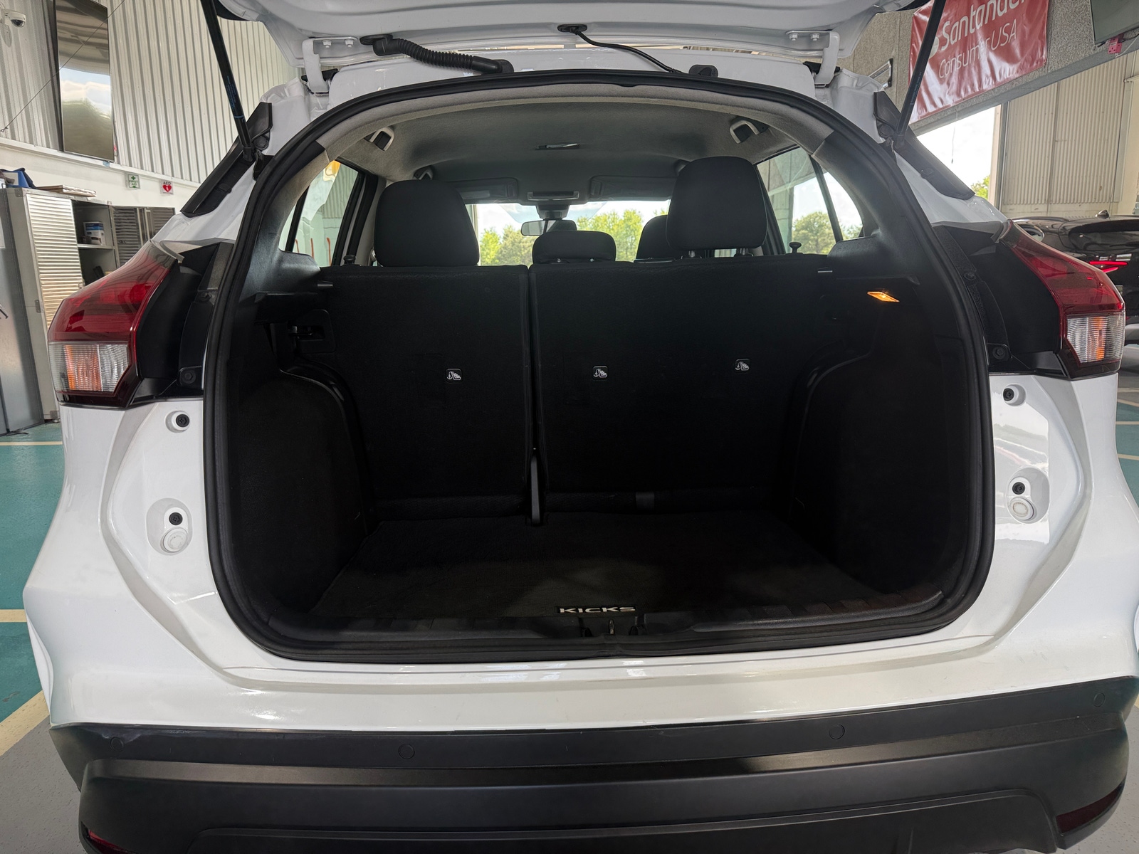 Thumbnail: 2024 Nissan Kicks - 7