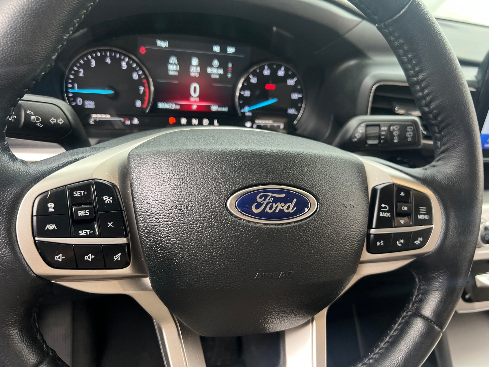 Thumbnail: 2022 Ford Explorer - 5