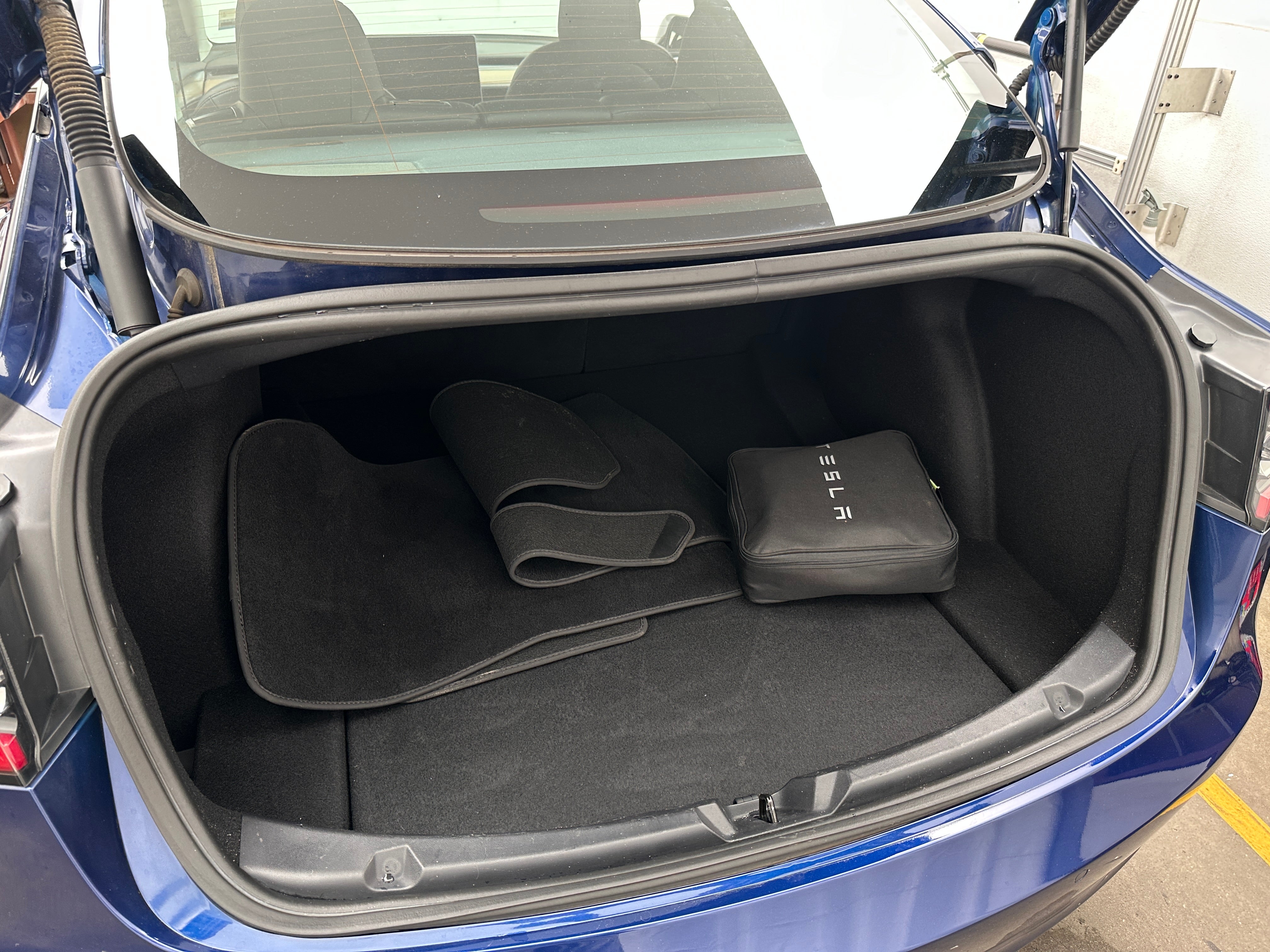 Used 2022 Tesla Model 3 Long Range with VIN 5YJ3E1EB3NF248699 for sale in Oak Creek, WI