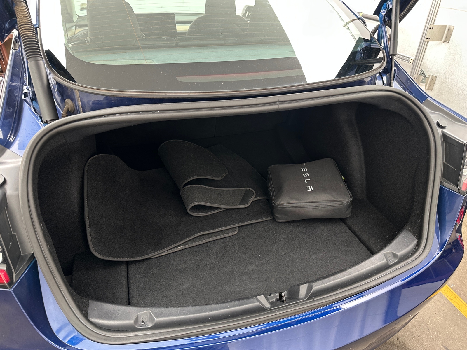 Thumbnail: 2022 Tesla Model 3 - 6