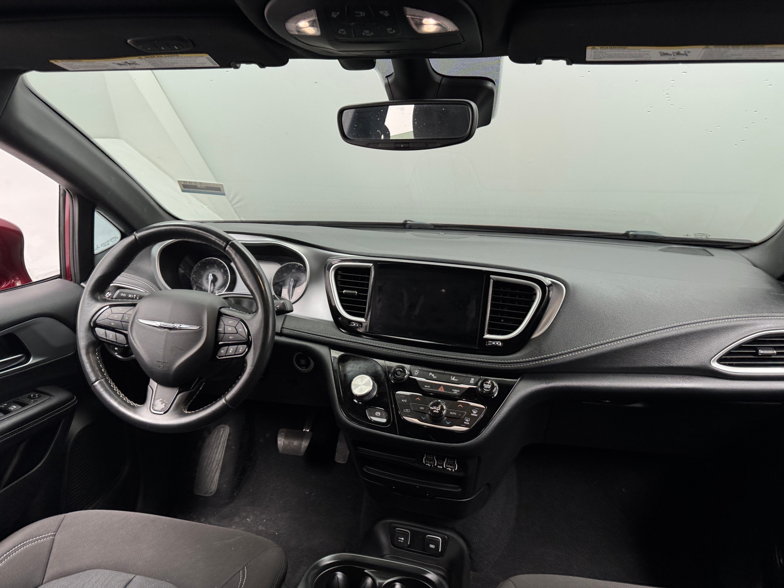 Thumbnail: 2021 Chrysler Pacifica - 3