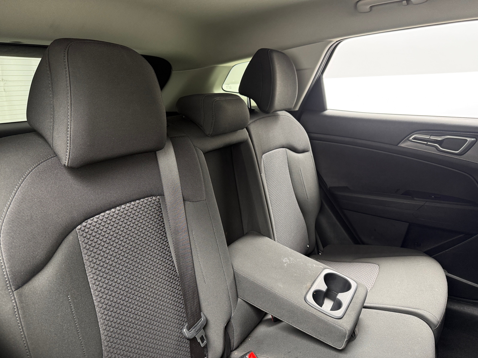 Thumbnail: 2025 Kia Sportage - 6