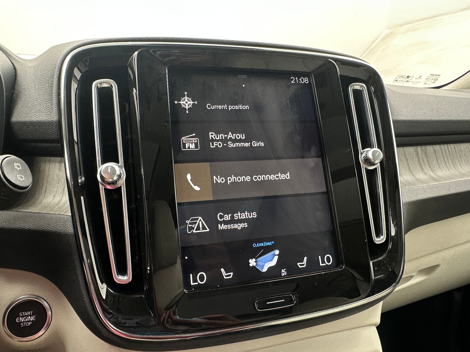 Thumbnail: 2020 Volvo XC40 - 3
