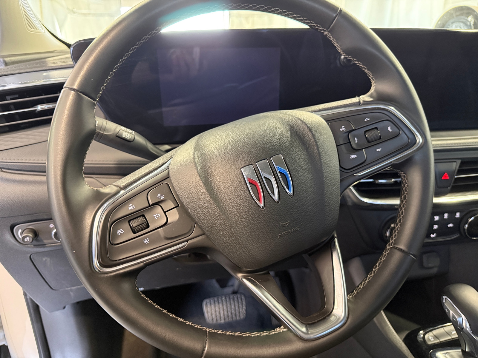 Thumbnail: 2025 Buick Encore GX - 5