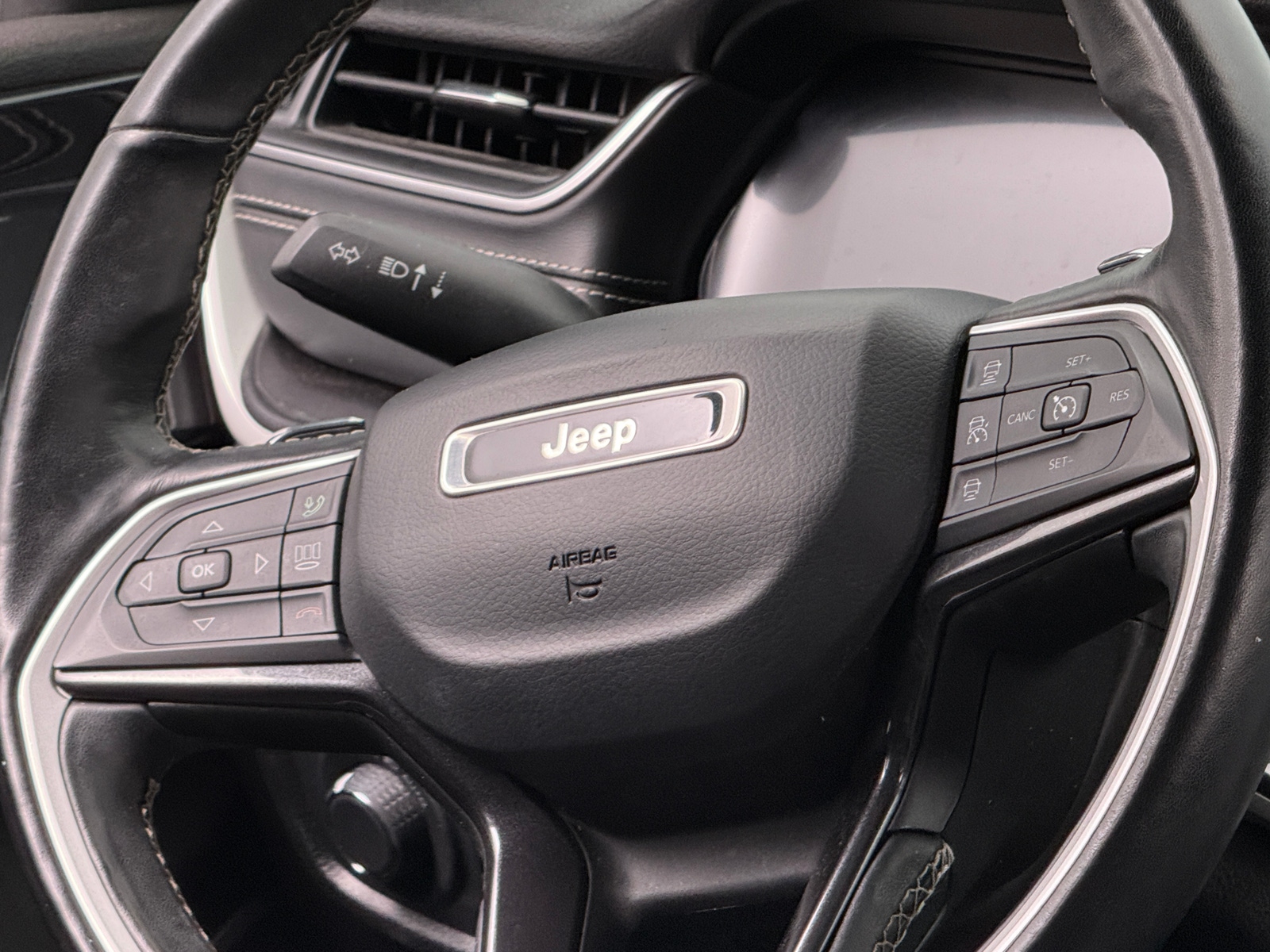 Thumbnail: 2021 Jeep Grand Cherokee L - 4