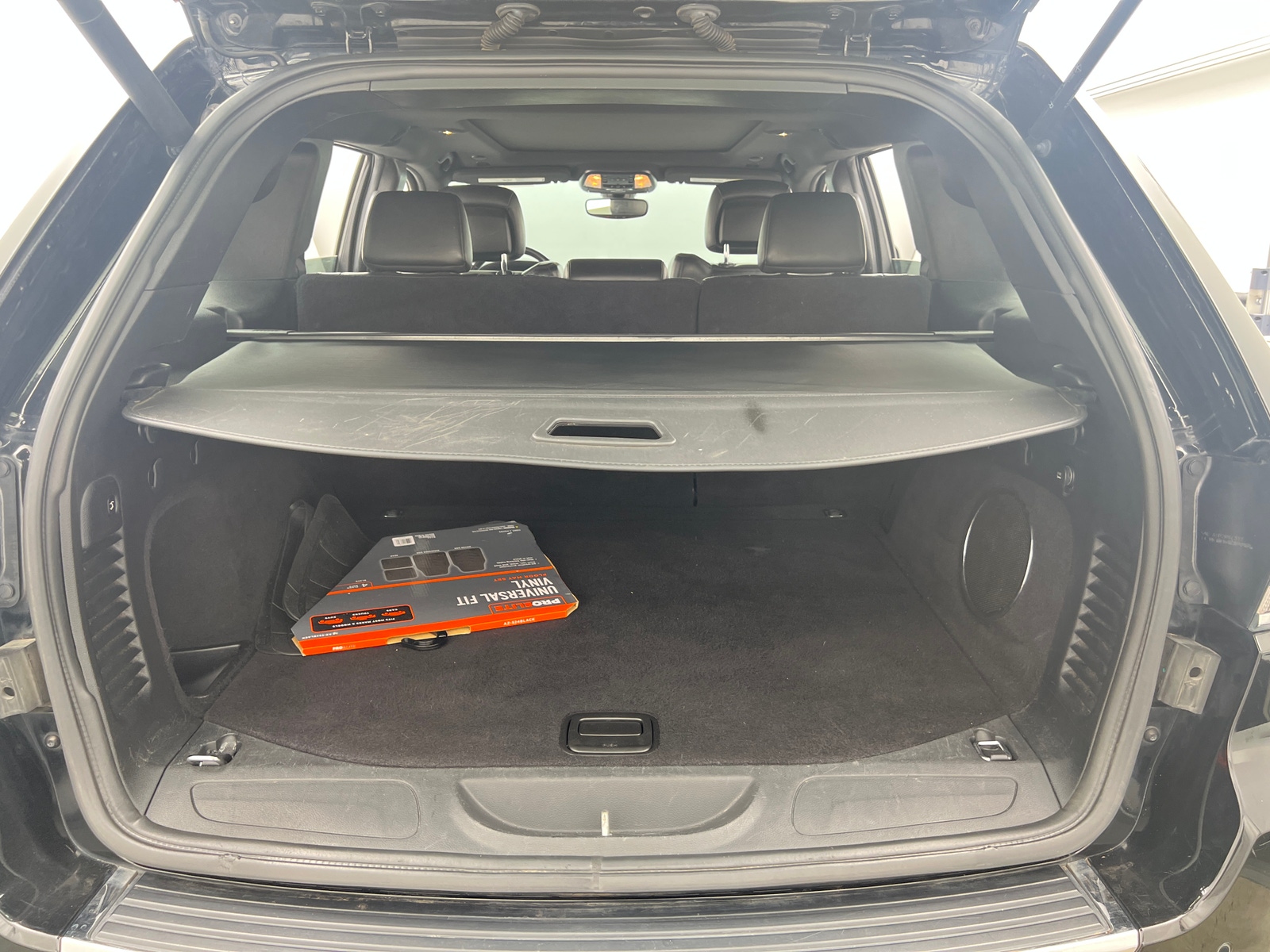 Thumbnail: 2020 Jeep Grand Cherokee - 6