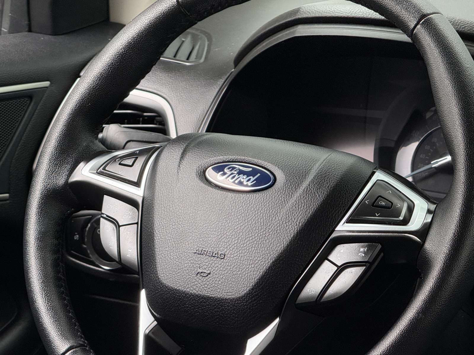 Thumbnail: 2024 Ford Edge - 4