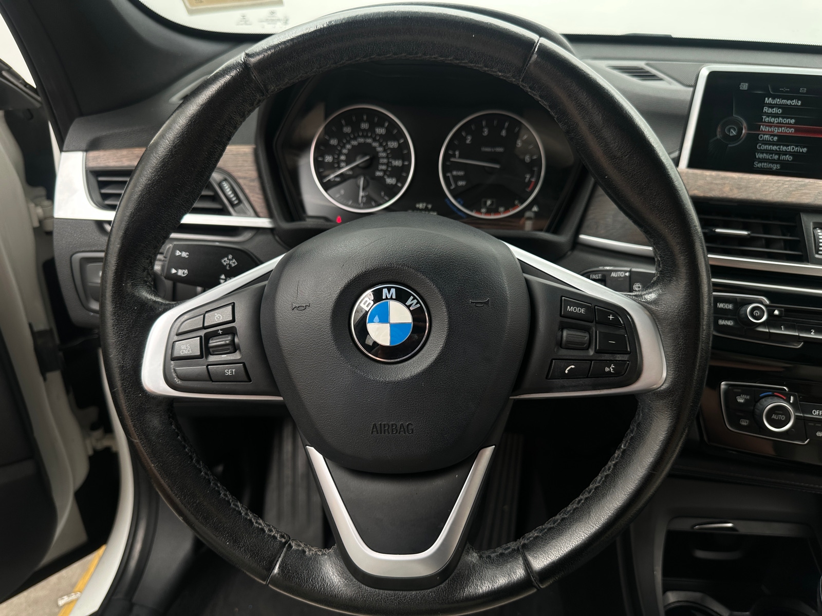 Thumbnail: 2017 BMW X1 - 4