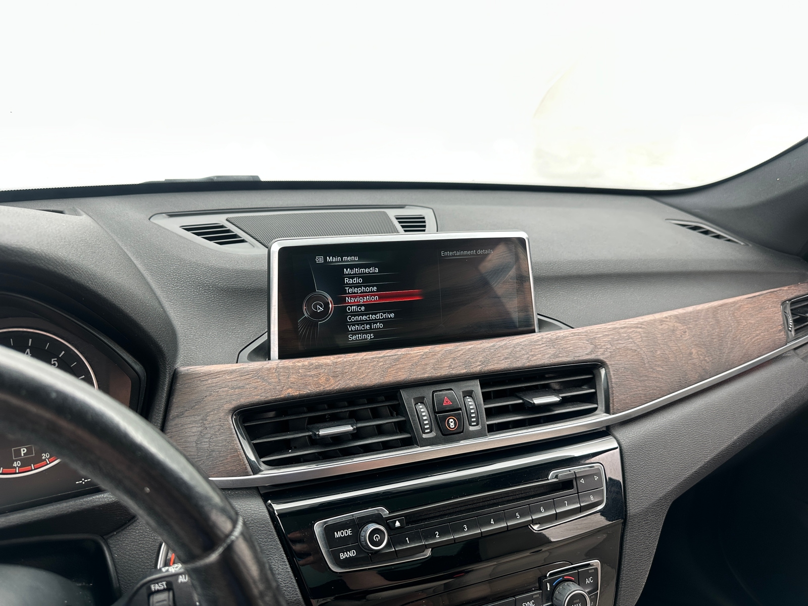 Thumbnail: 2017 BMW X1 - 3